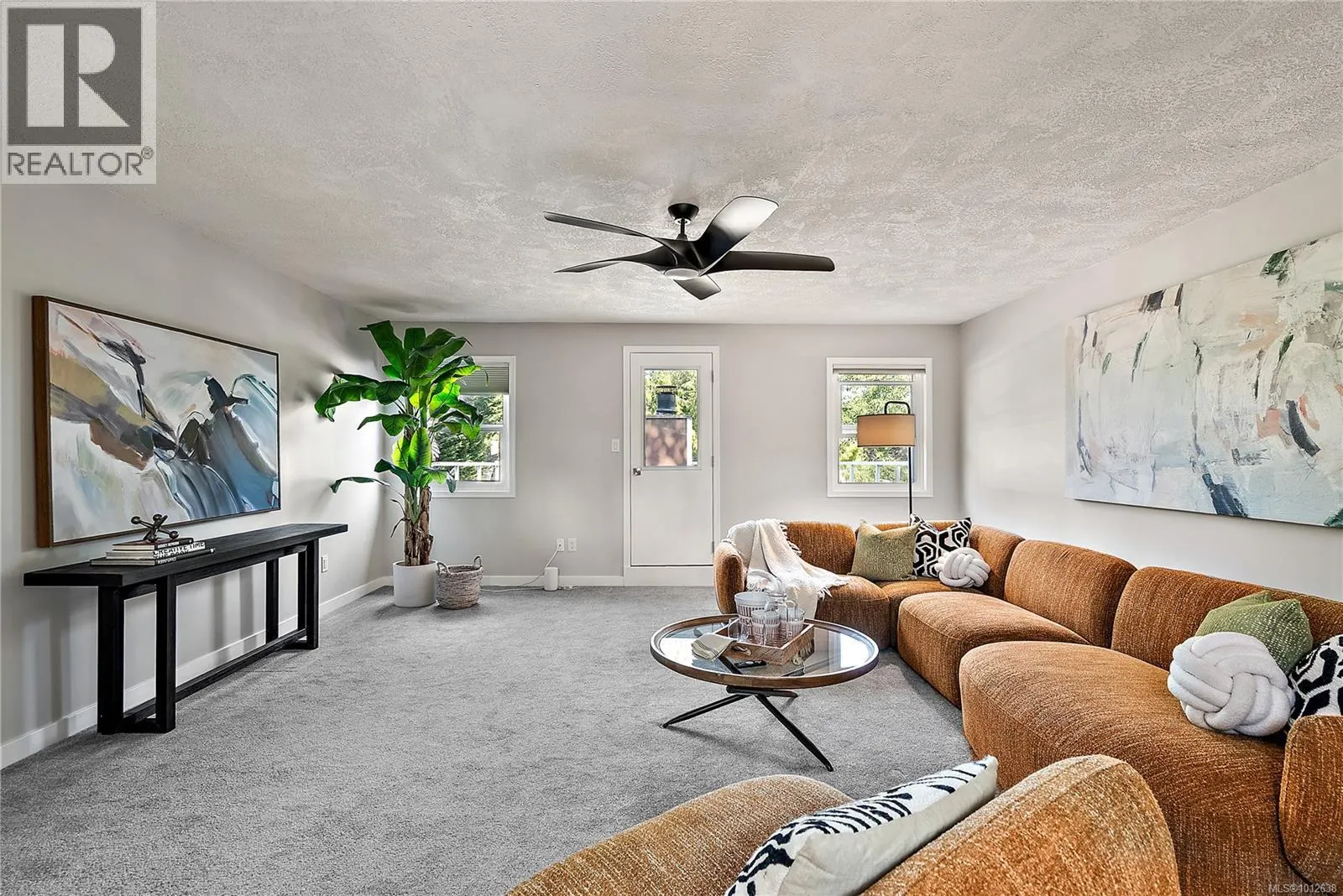 970 Jasmine Ave