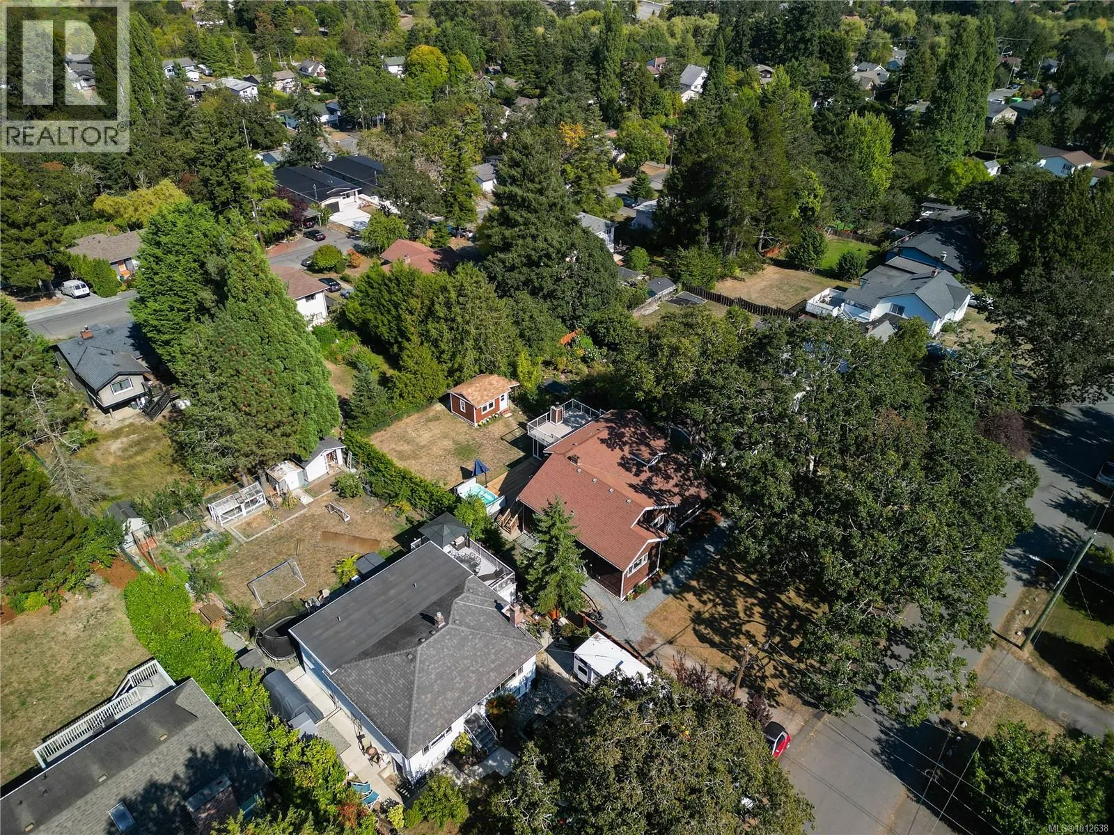 970 Jasmine Ave