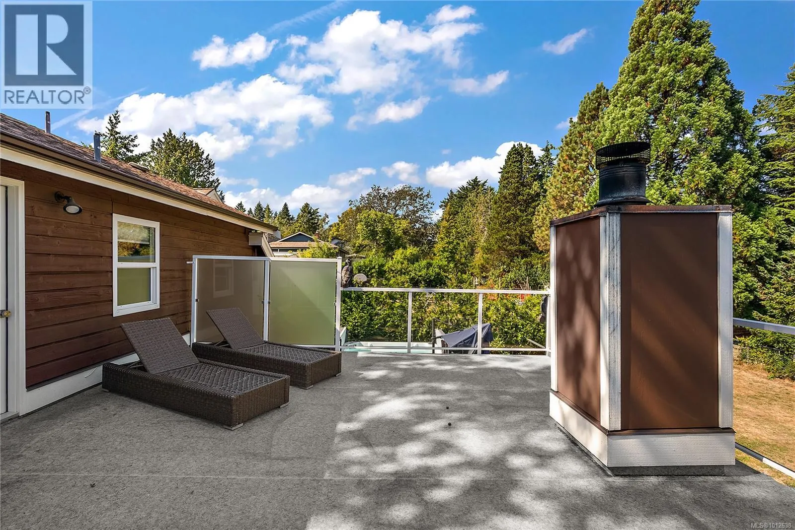 970 Jasmine Ave