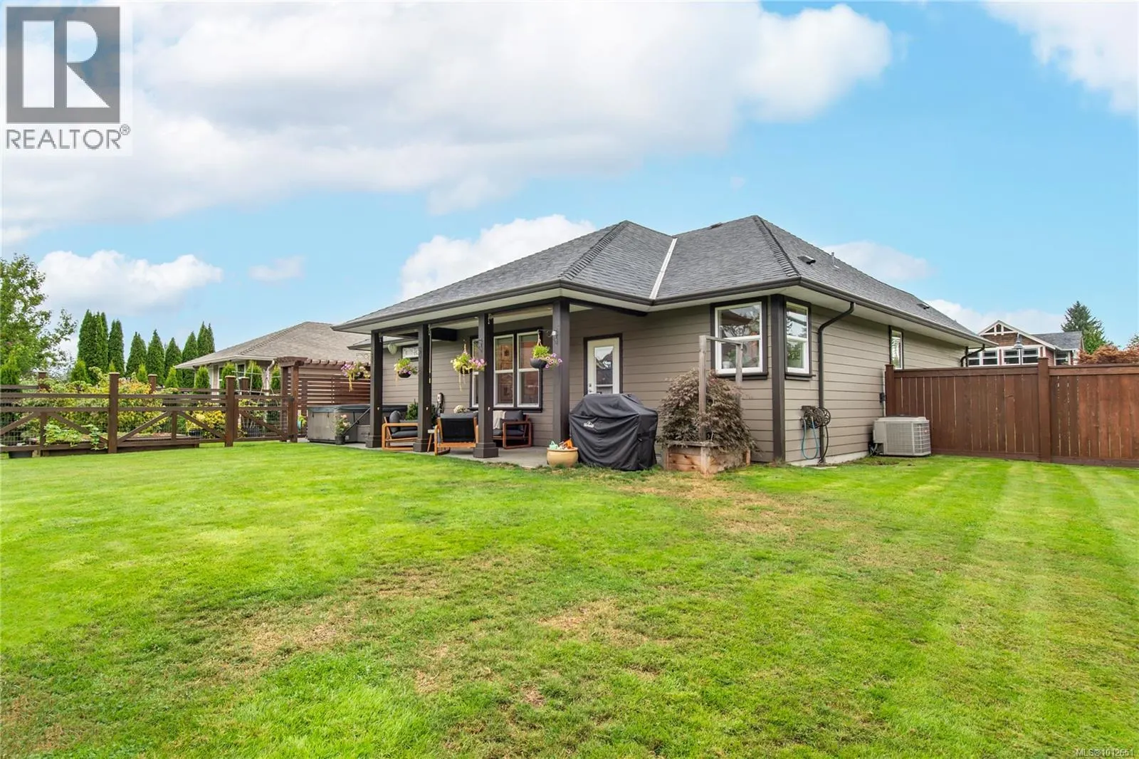 391 Serenity Dr