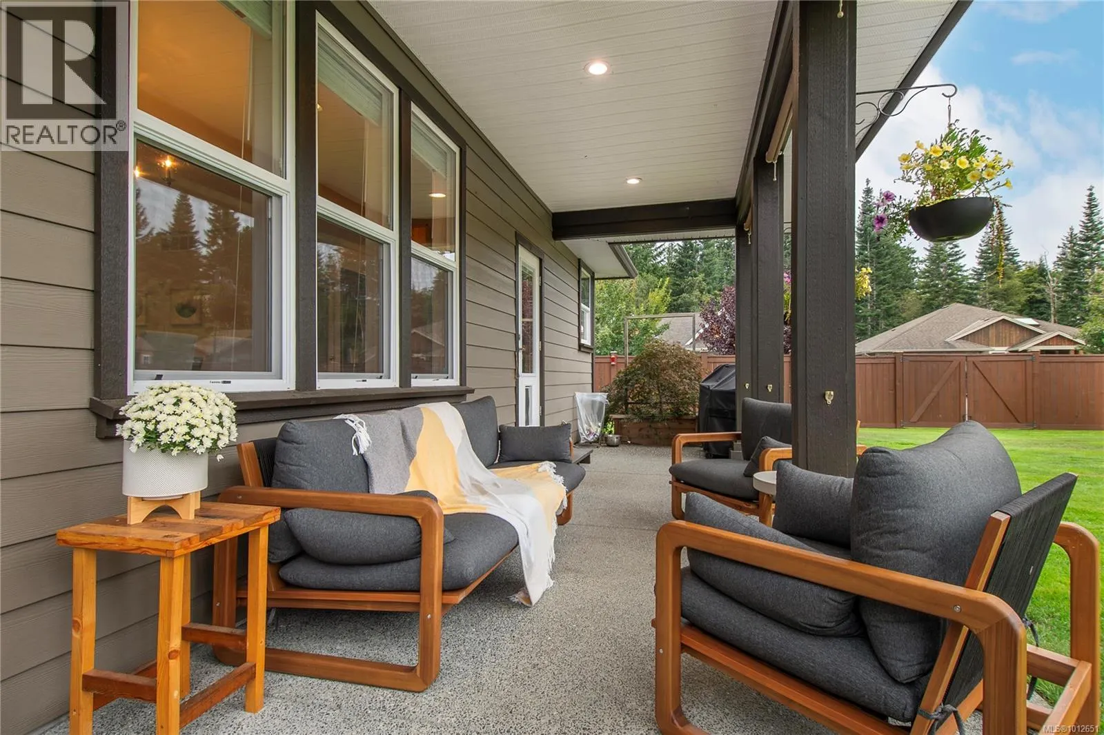 391 Serenity Dr