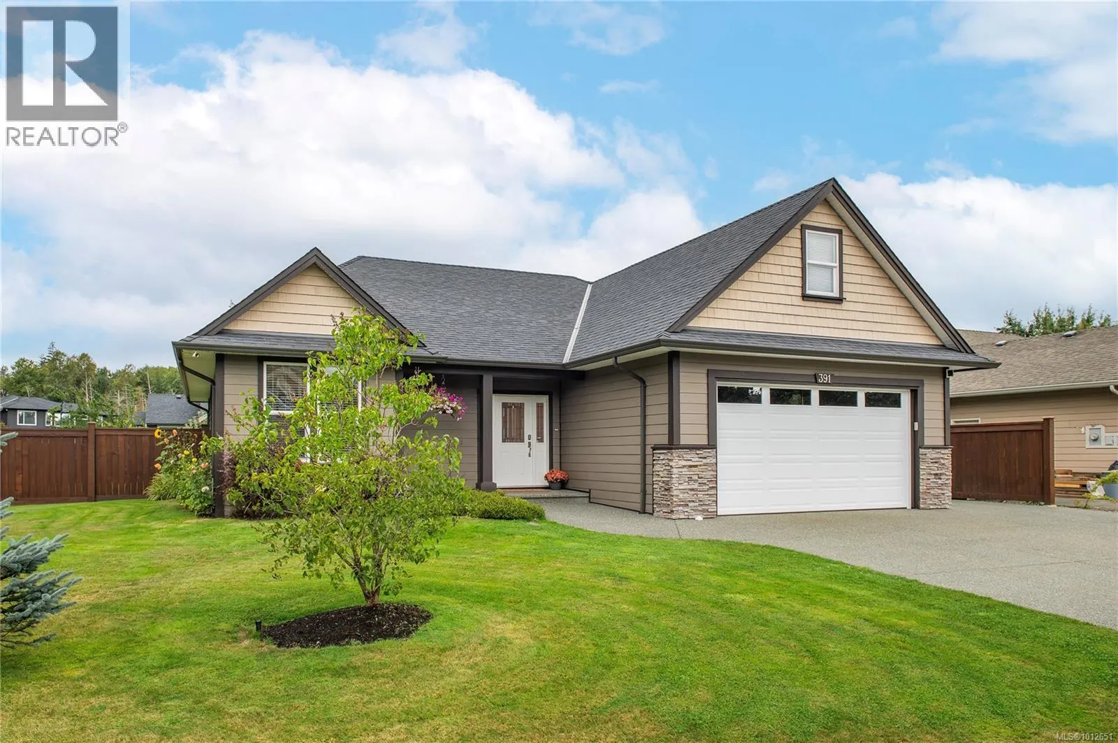 391 Serenity Dr