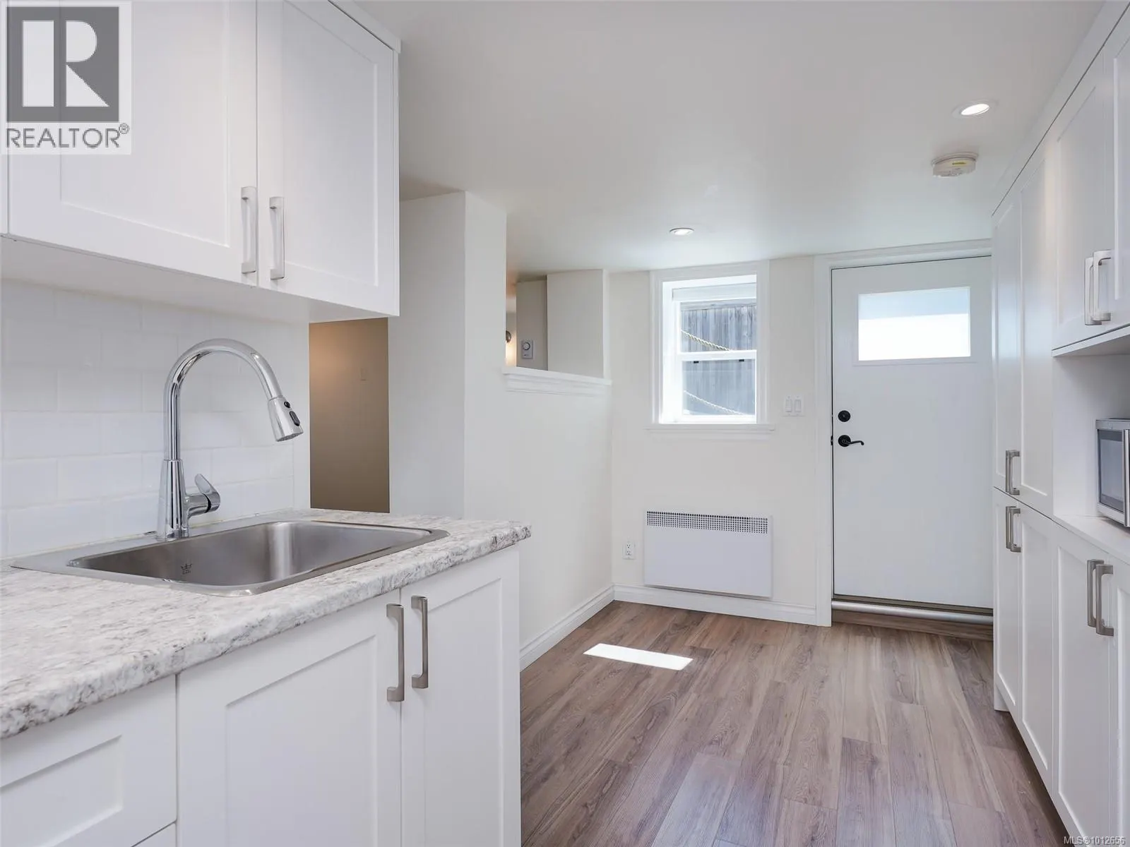 354 Gorge Rd W