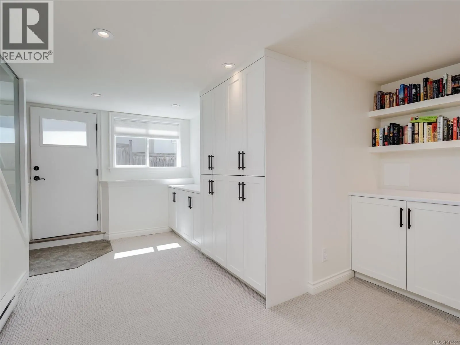 354 Gorge Rd W