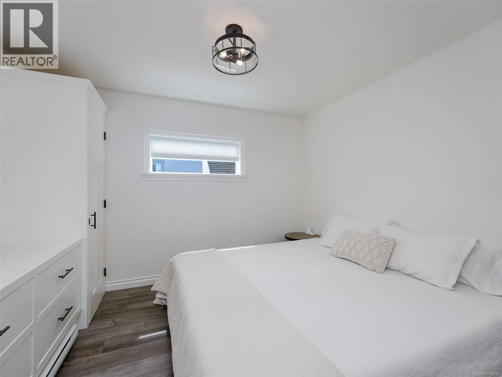 354 Gorge Rd W