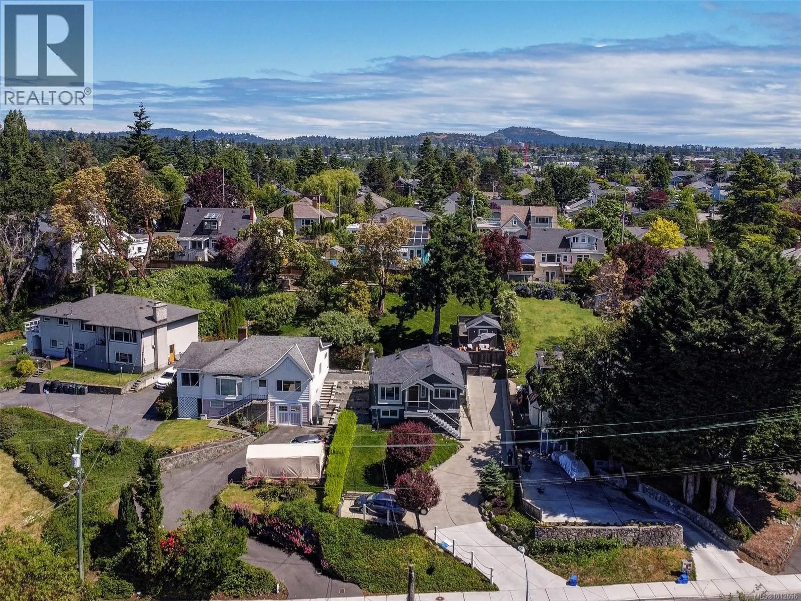 354 Gorge Rd W