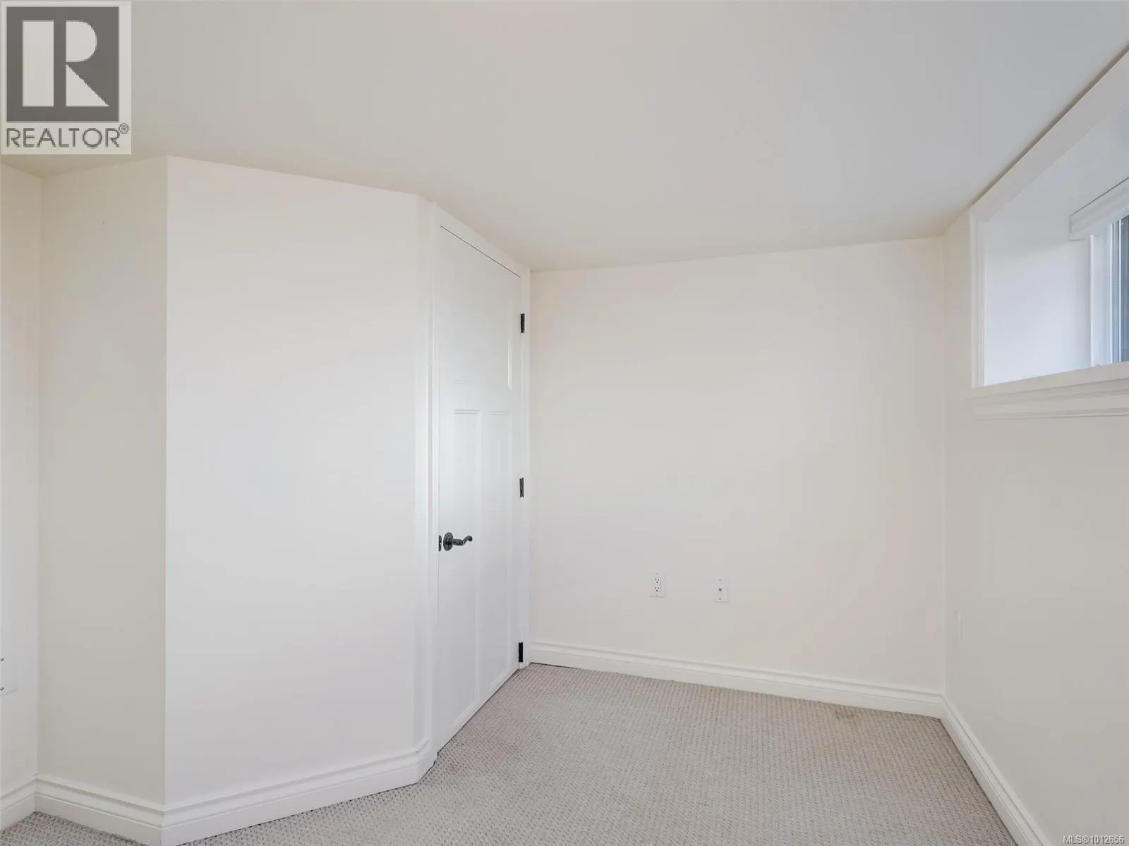 354 Gorge Rd W