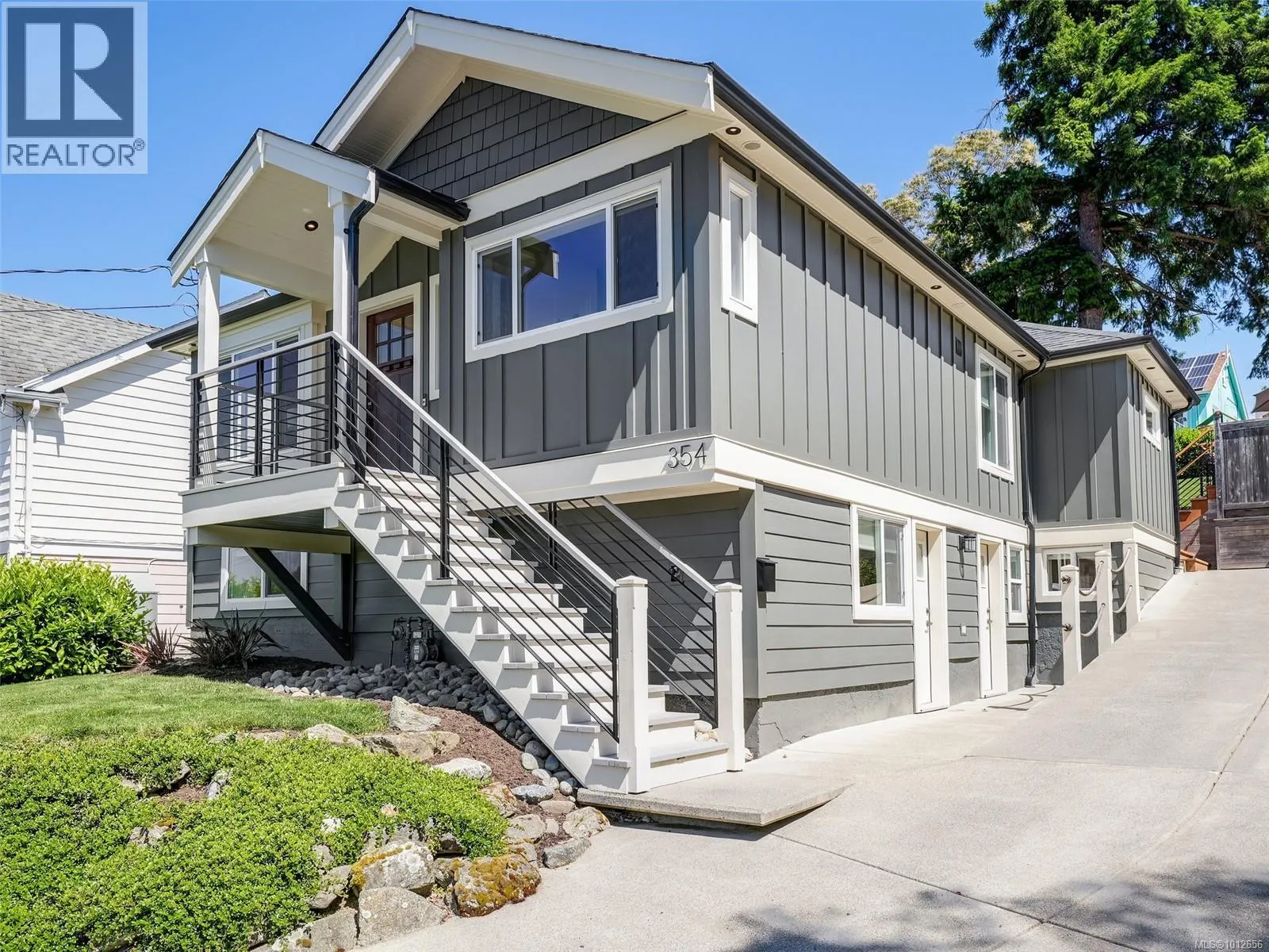 354 Gorge Rd W