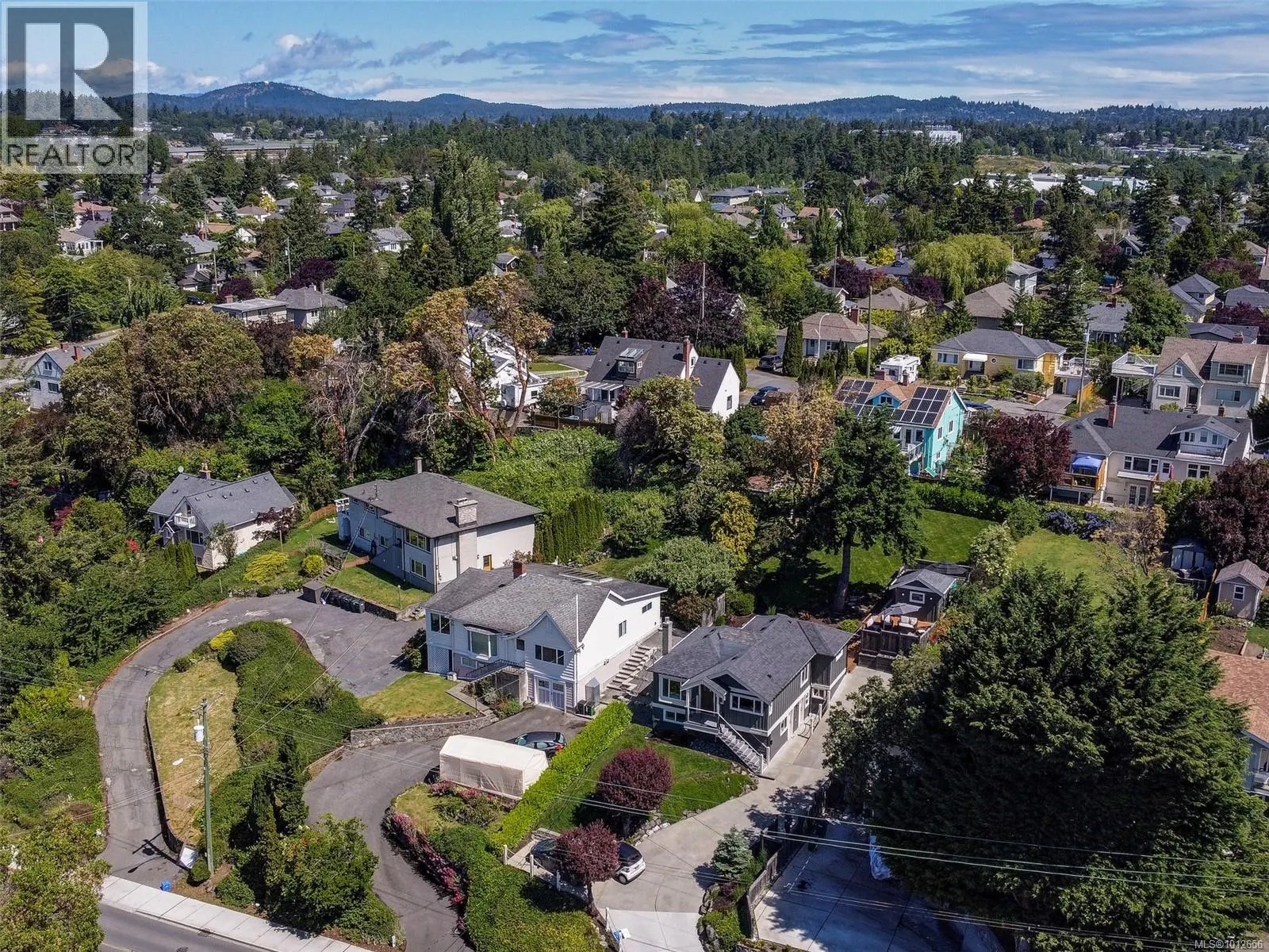 354 Gorge Rd W