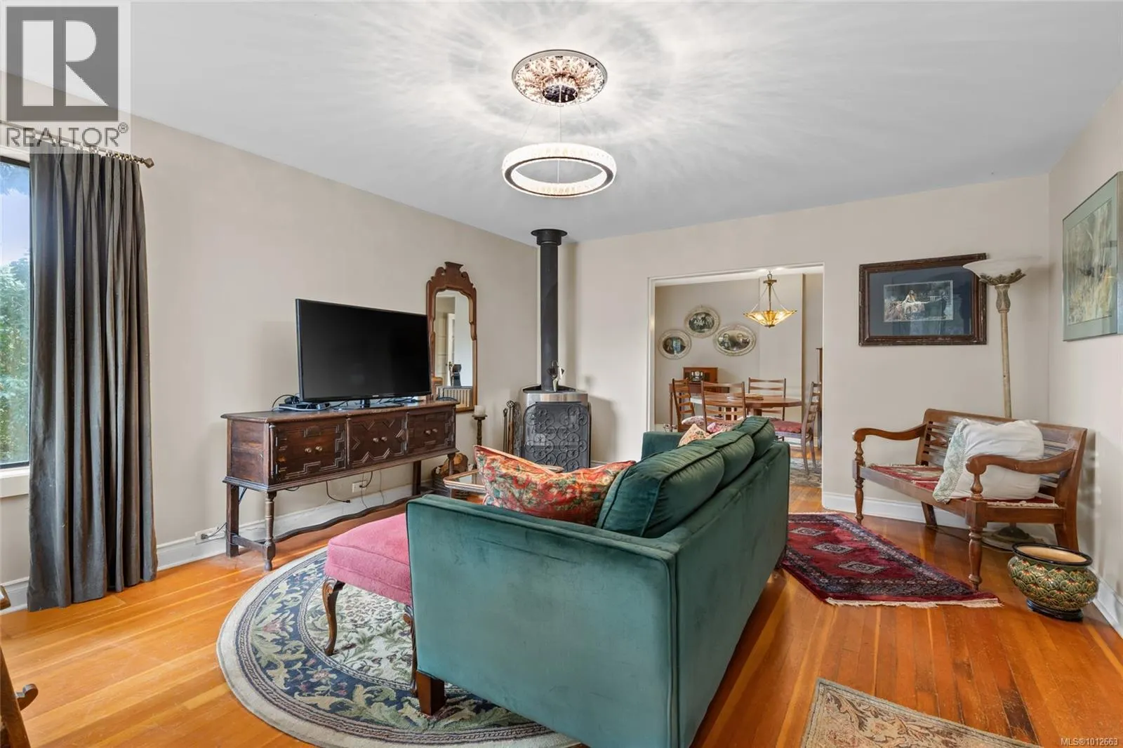 10664 Cedar Dr