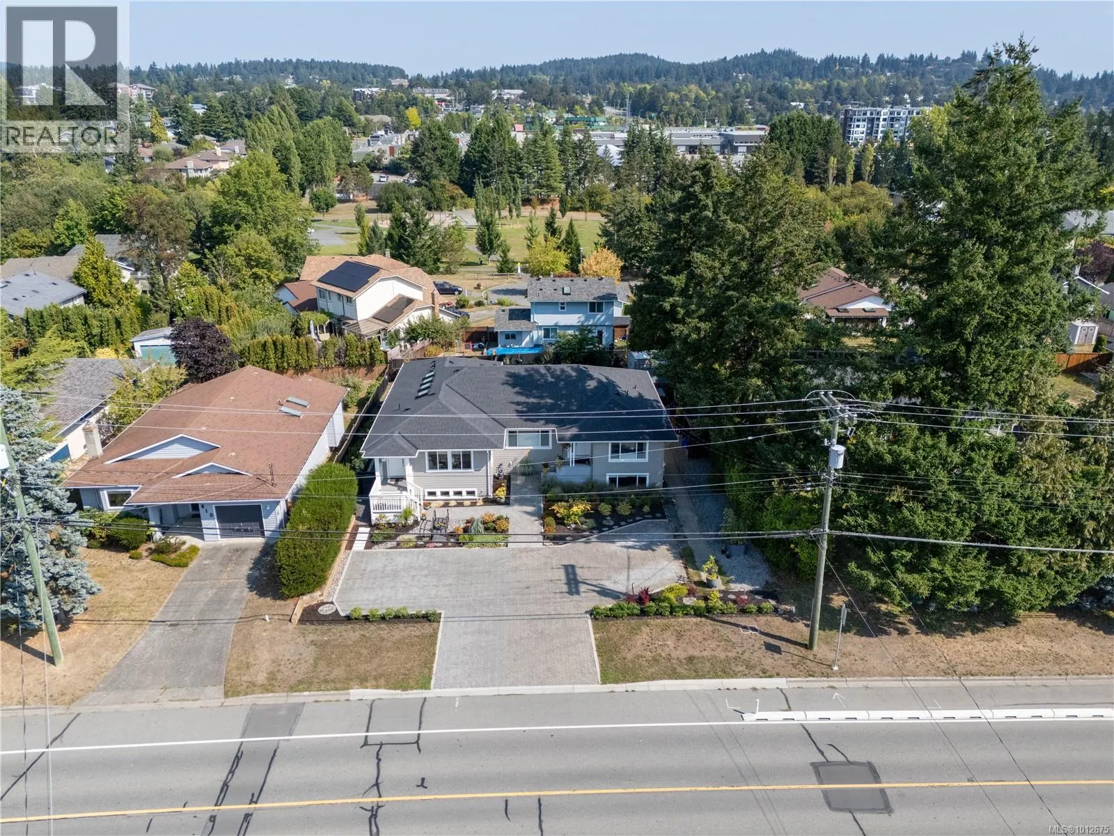 812 Mann Ave