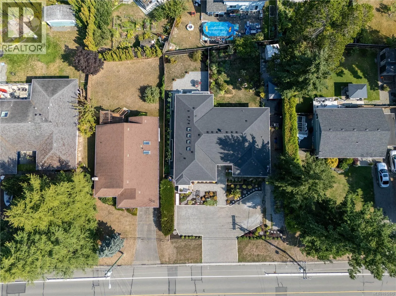 812 Mann Ave