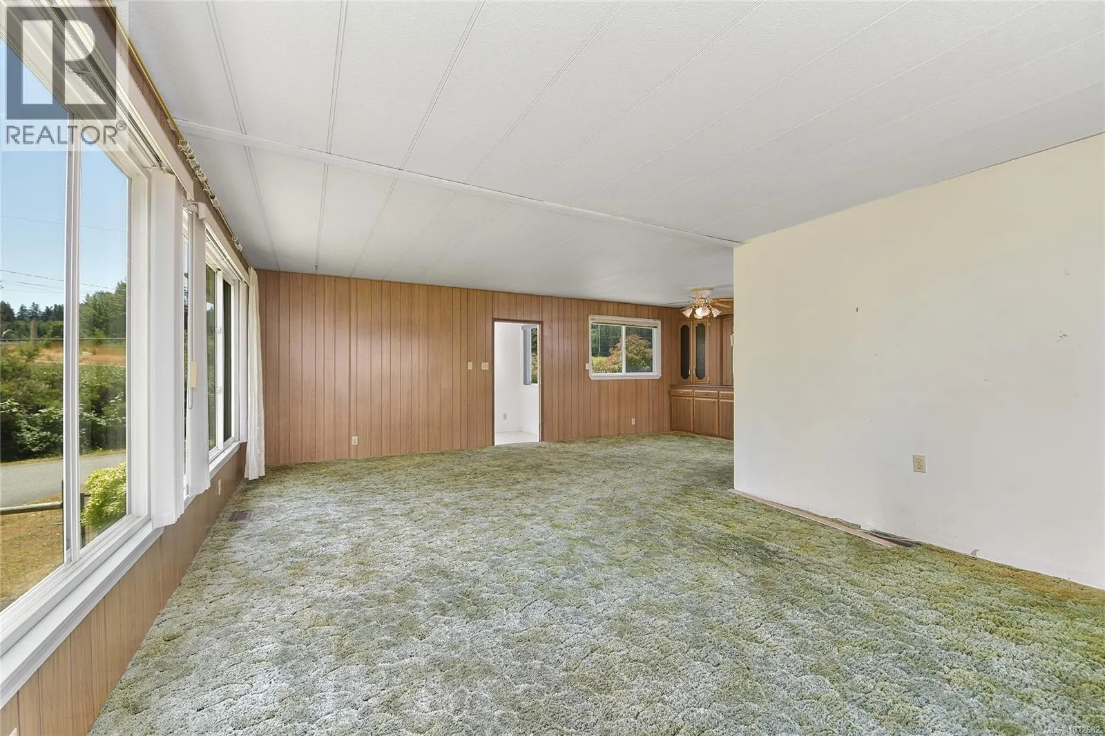1125 Fairbanks Rd