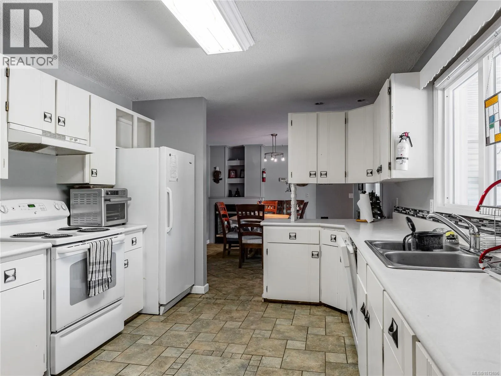 1546 Grandom Pl