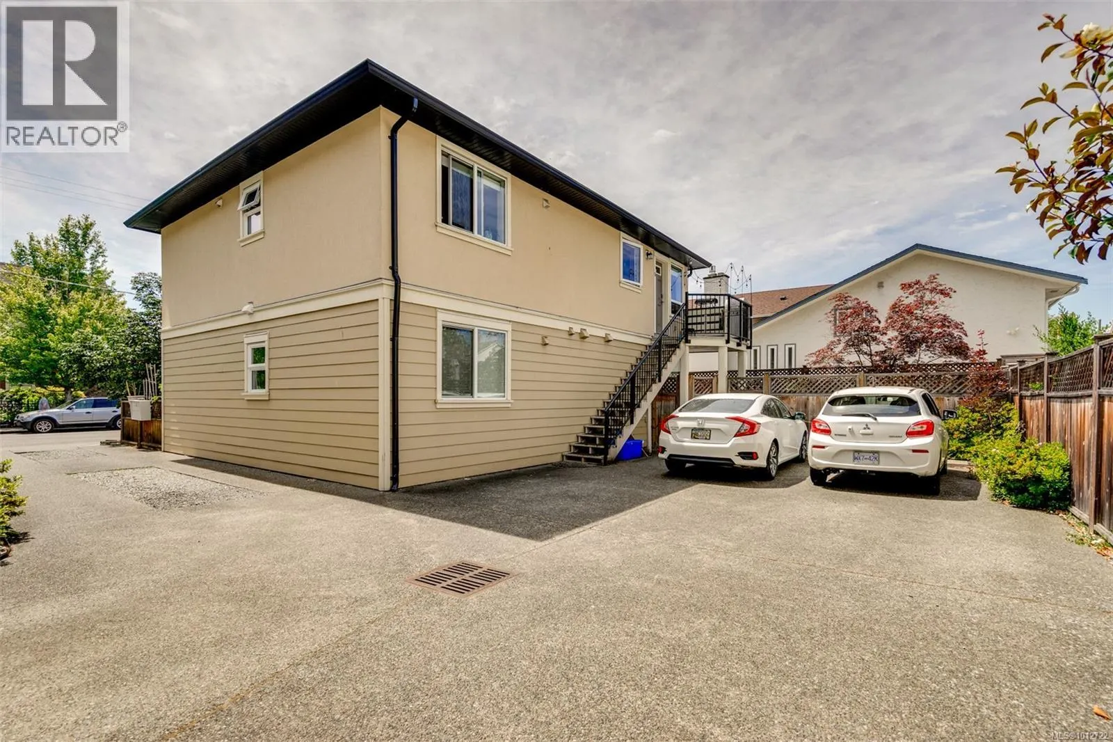 5 1680 Ryan St