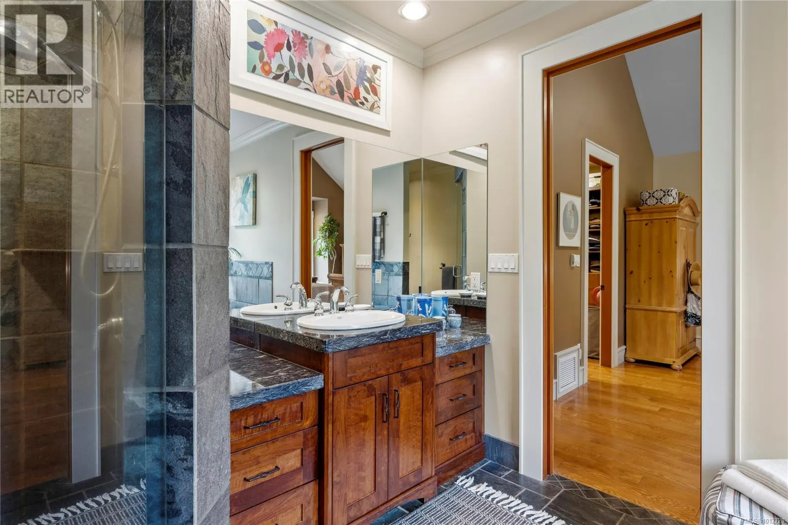 3237 Ridgeview Pl