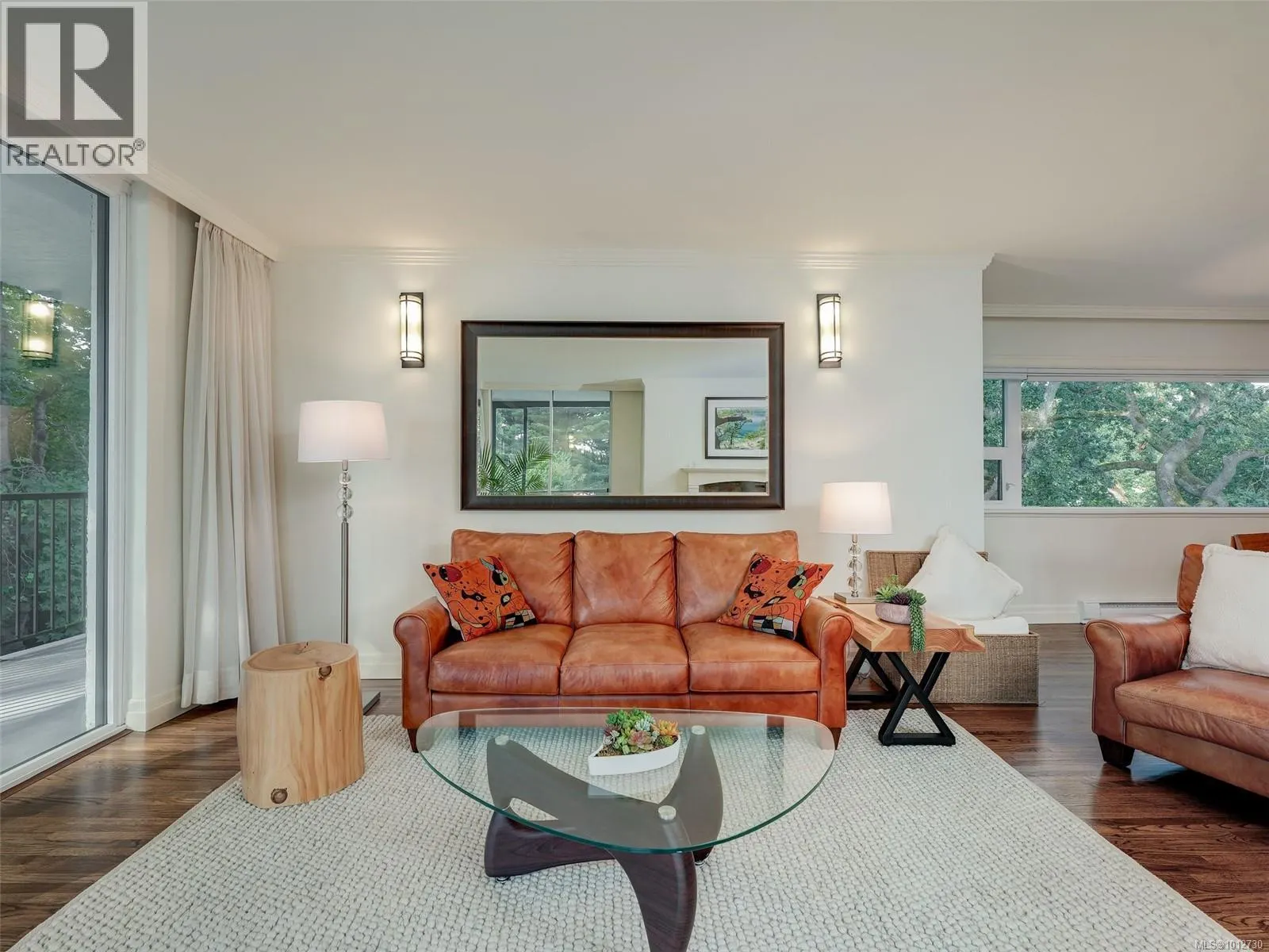 608 1159 Beach Dr