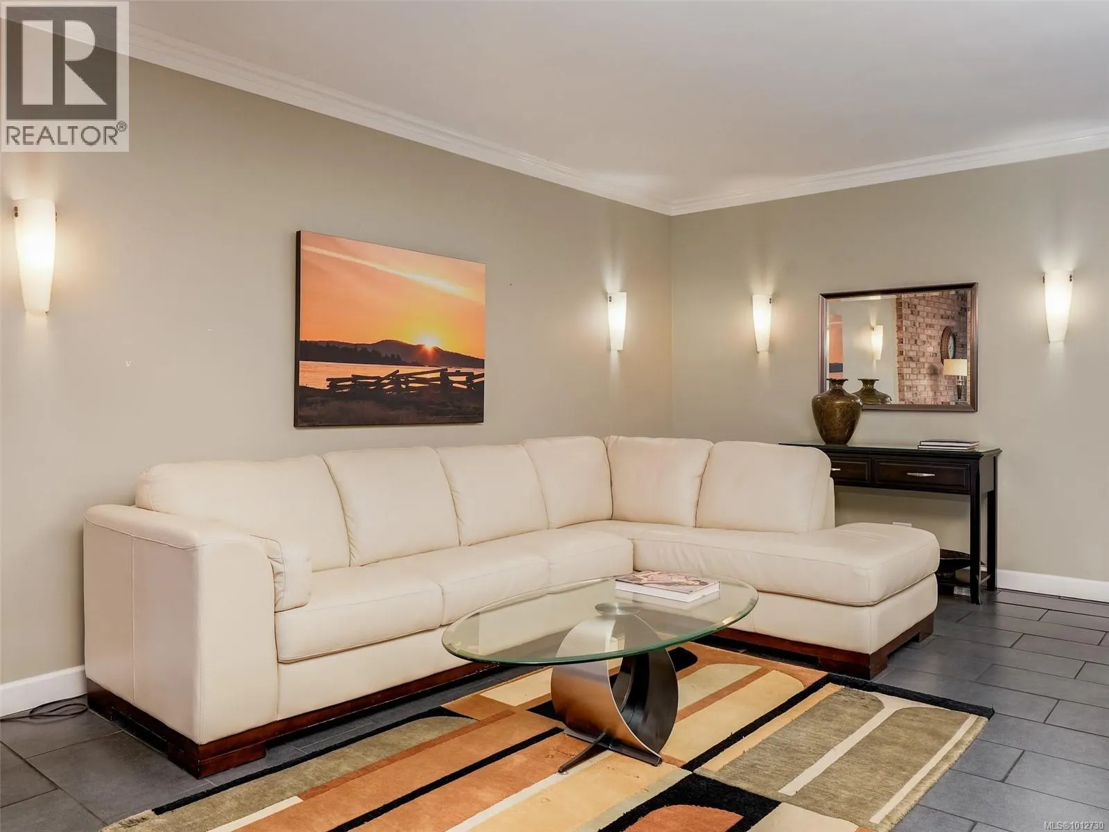 608 1159 Beach Dr