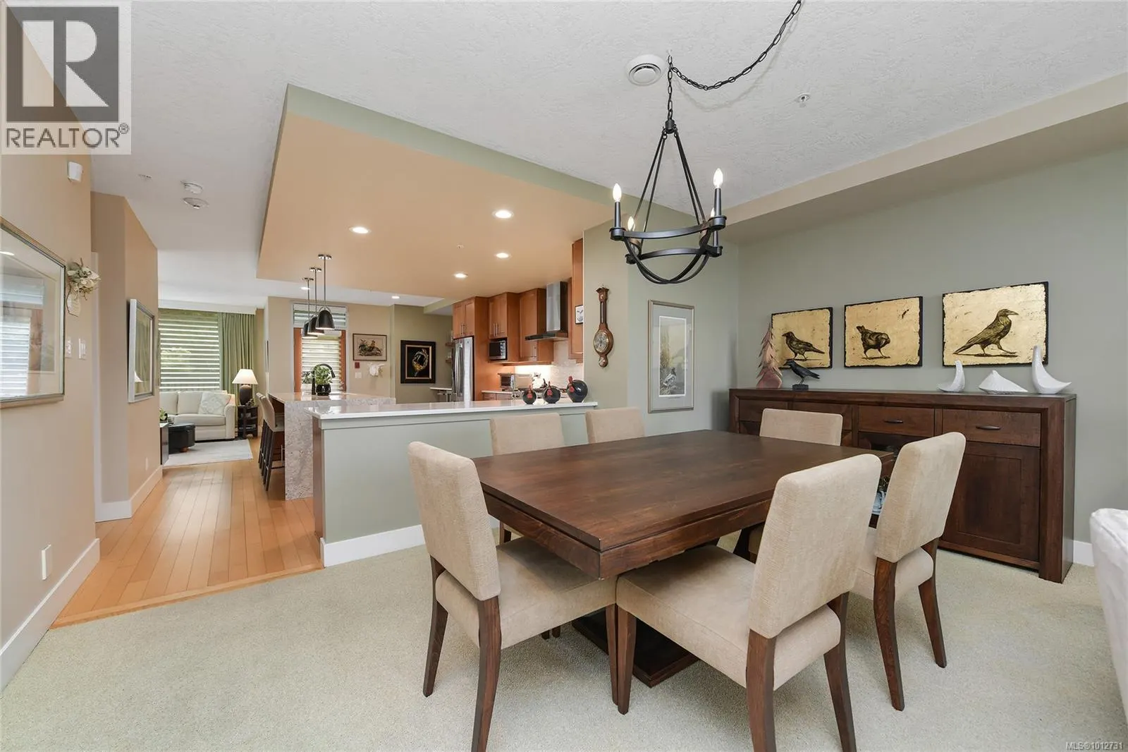 5336 Sayward Hill Cres