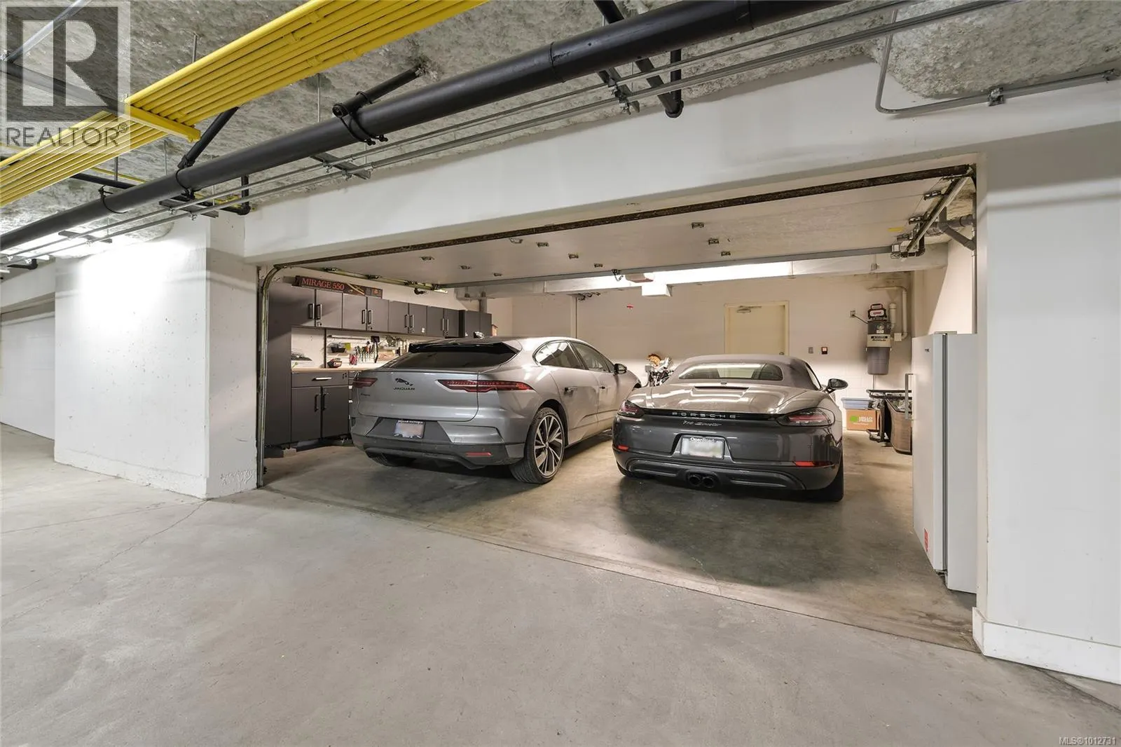 5336 Sayward Hill Cres