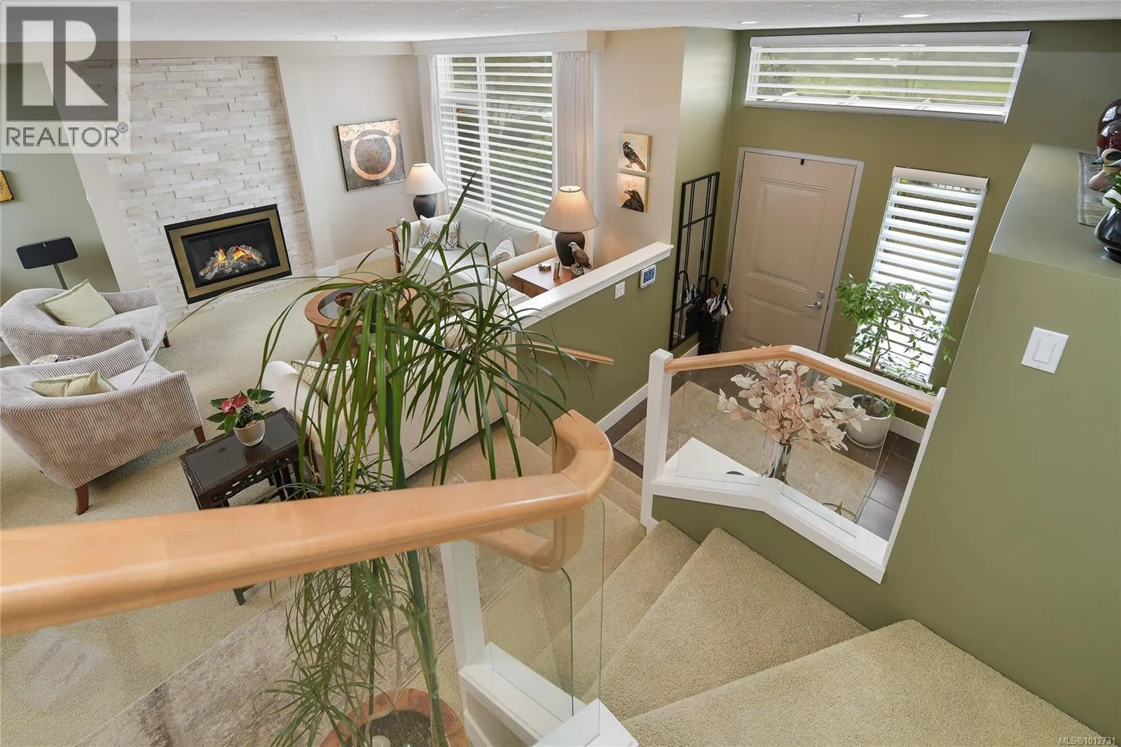5336 Sayward Hill Cres