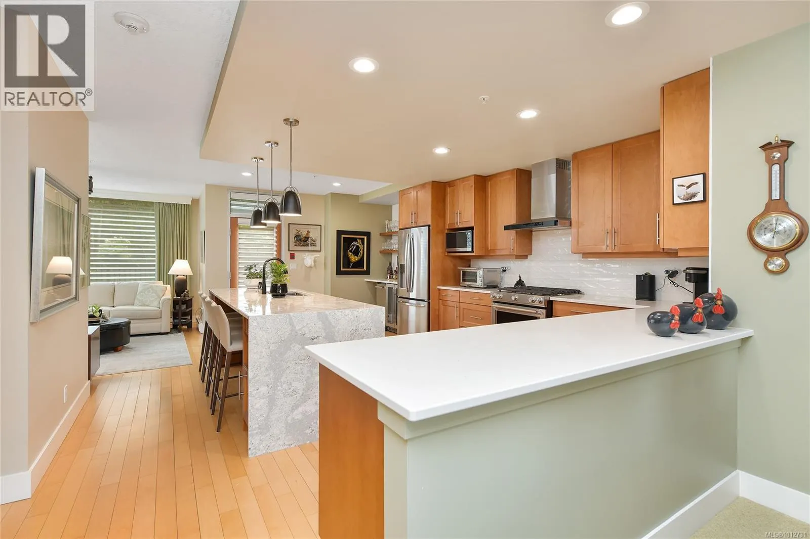 5336 Sayward Hill Cres