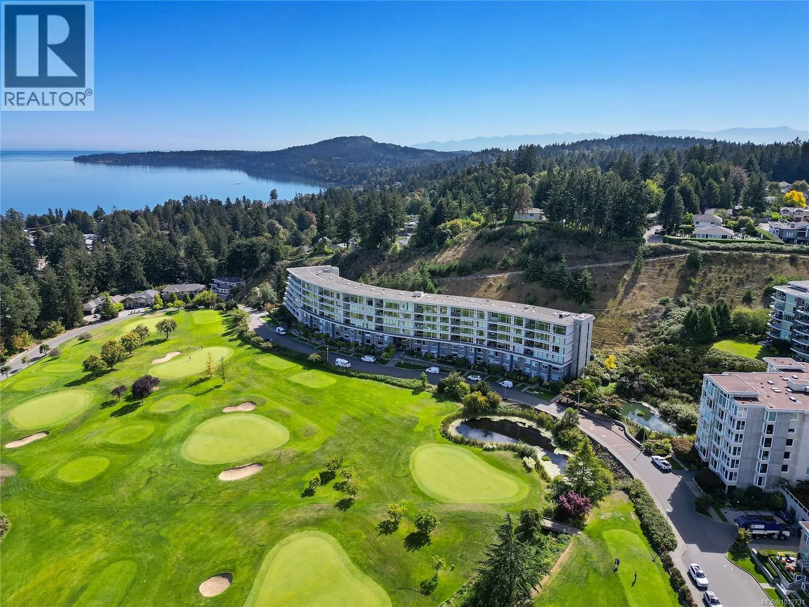 5336 Sayward Hill Cres
