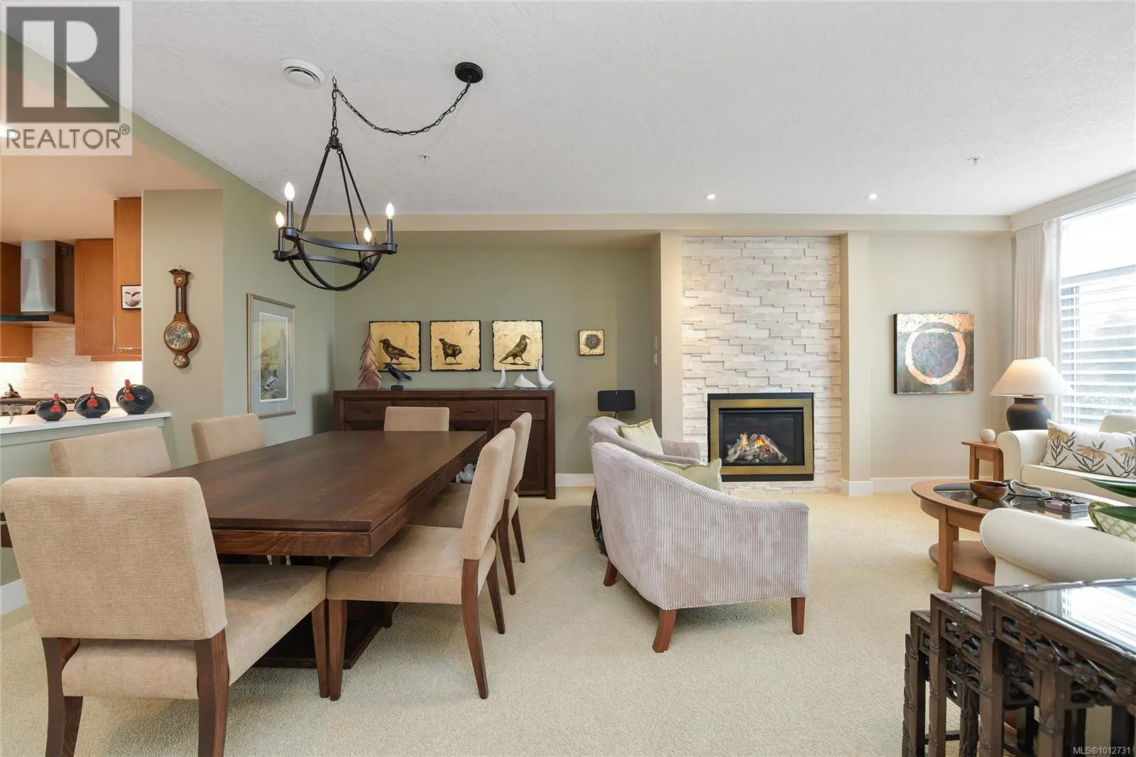 5336 Sayward Hill Cres