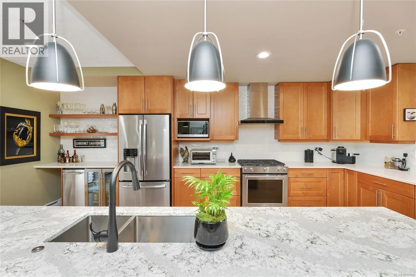 5336 Sayward Hill Cres