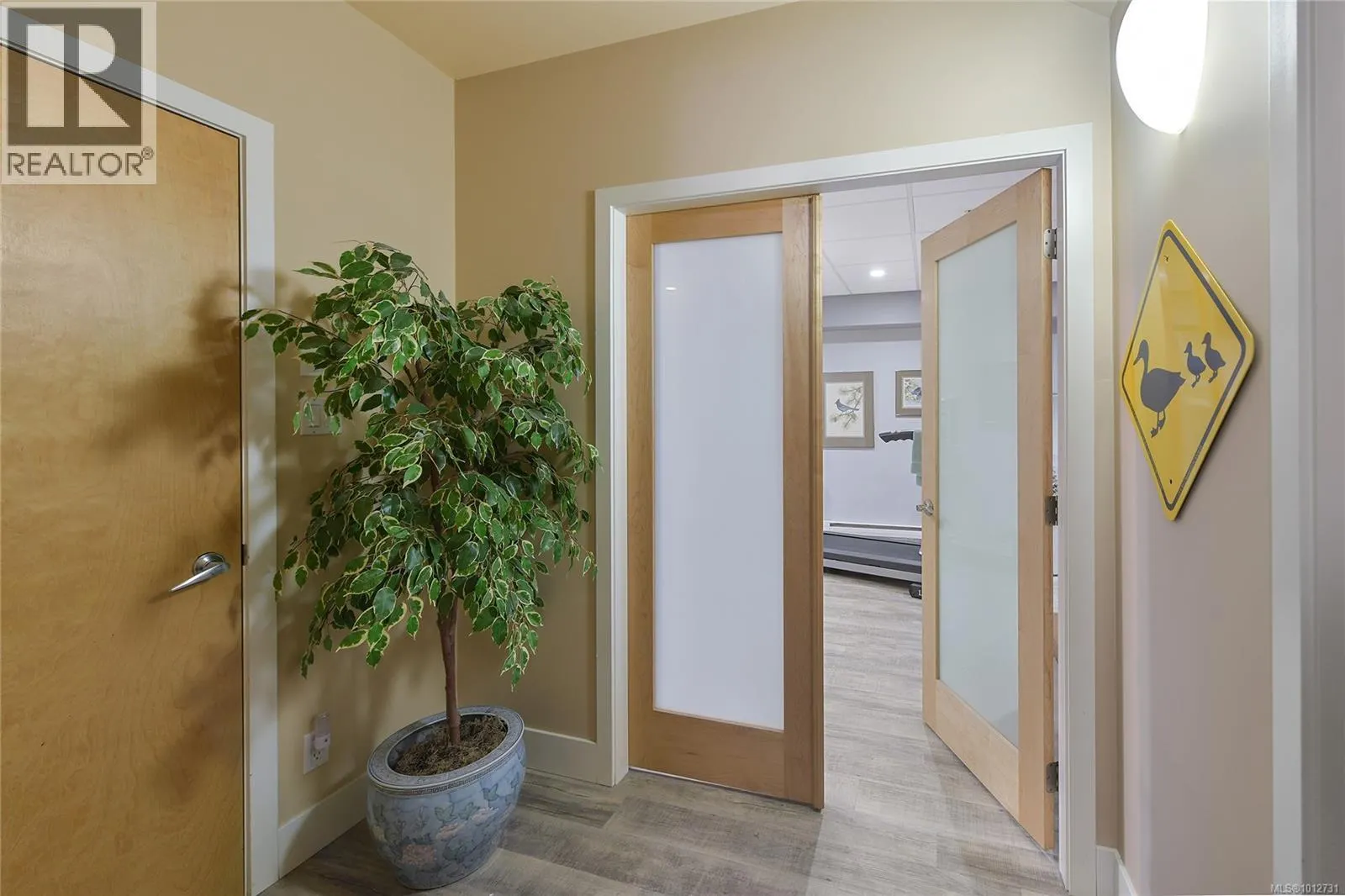 5336 Sayward Hill Cres