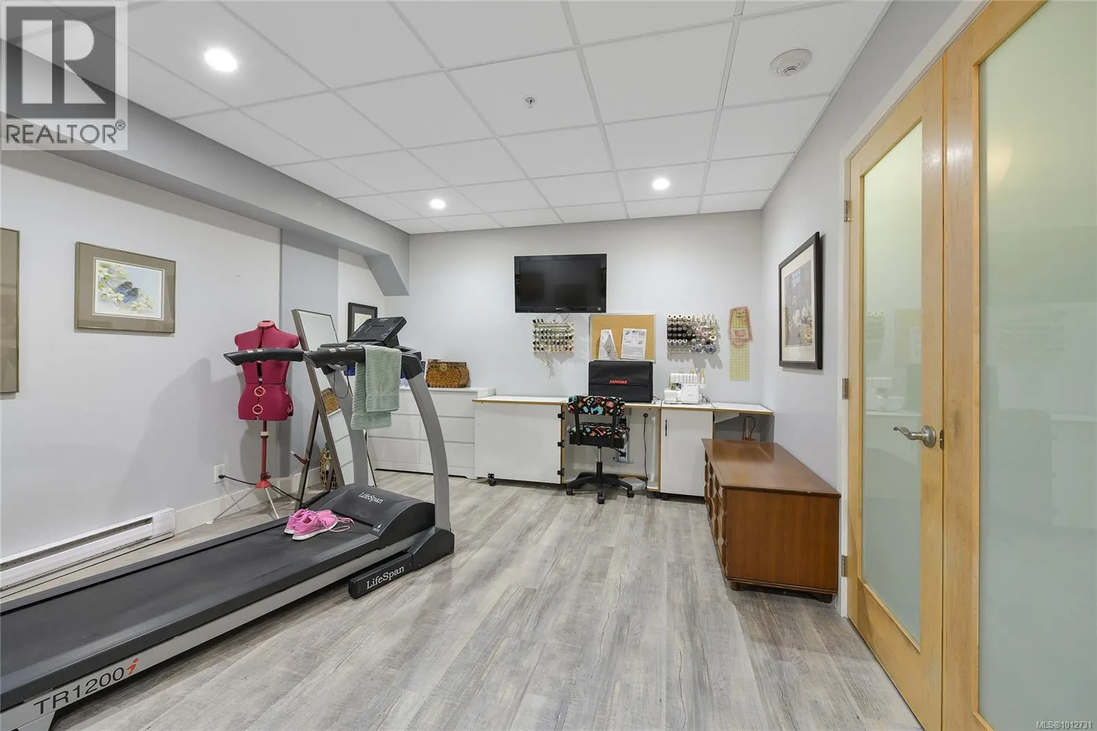 5336 Sayward Hill Cres