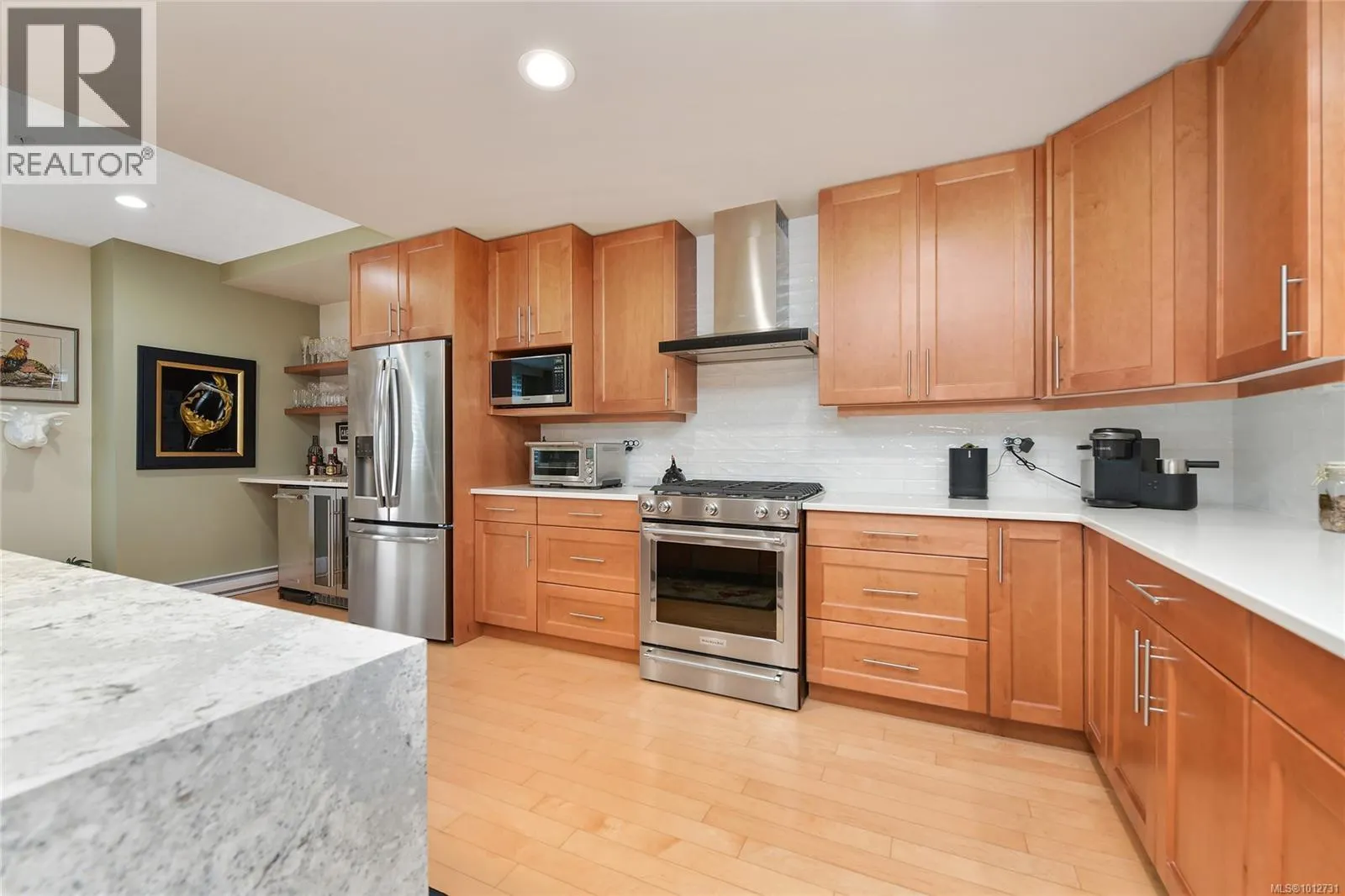5336 Sayward Hill Cres