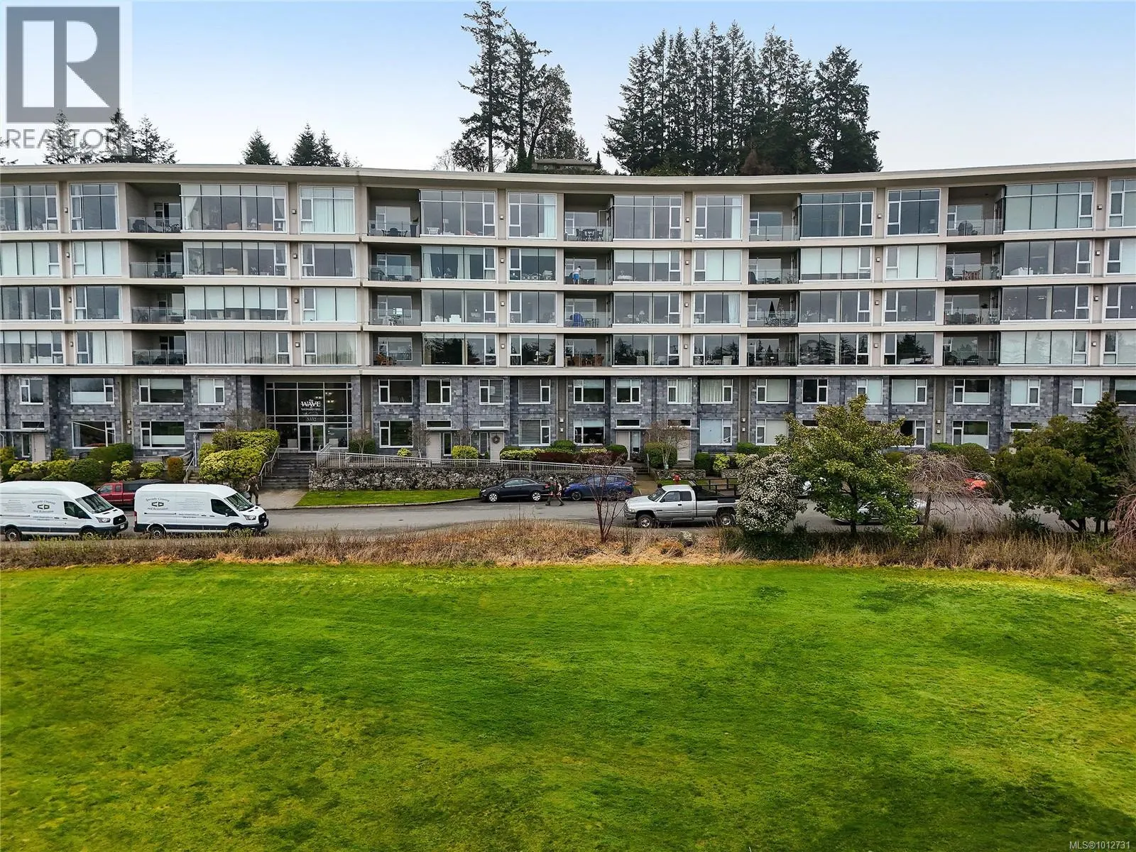 5336 Sayward Hill Cres