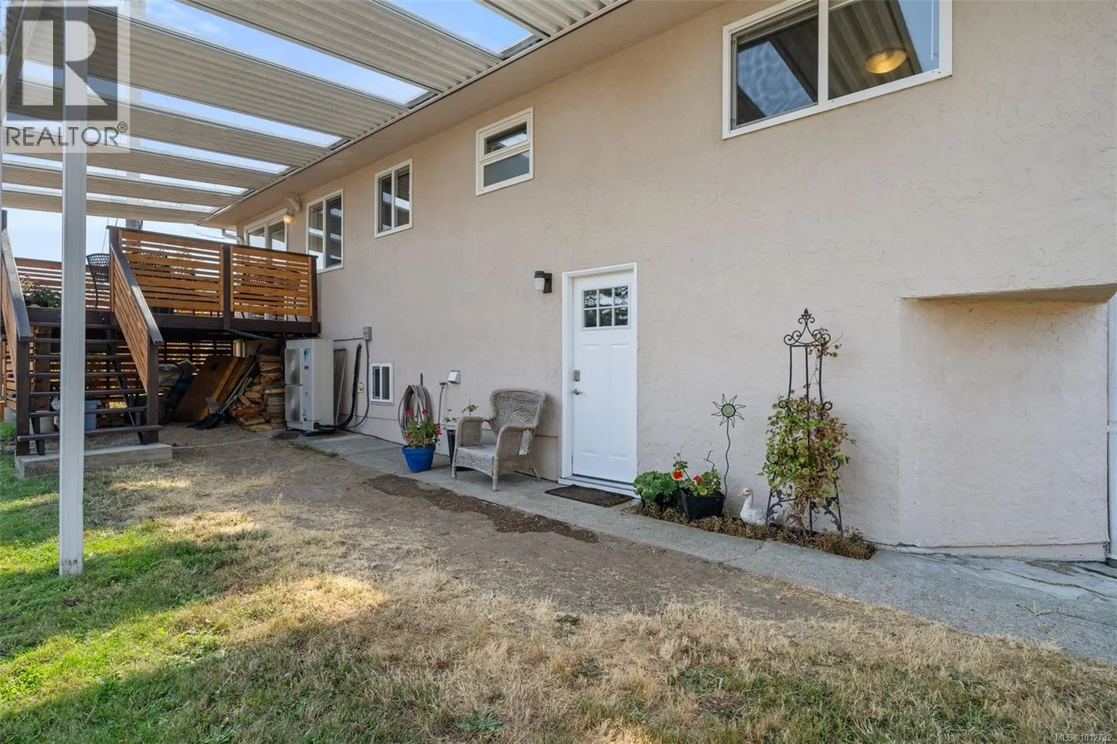 4309 Savoy Pl