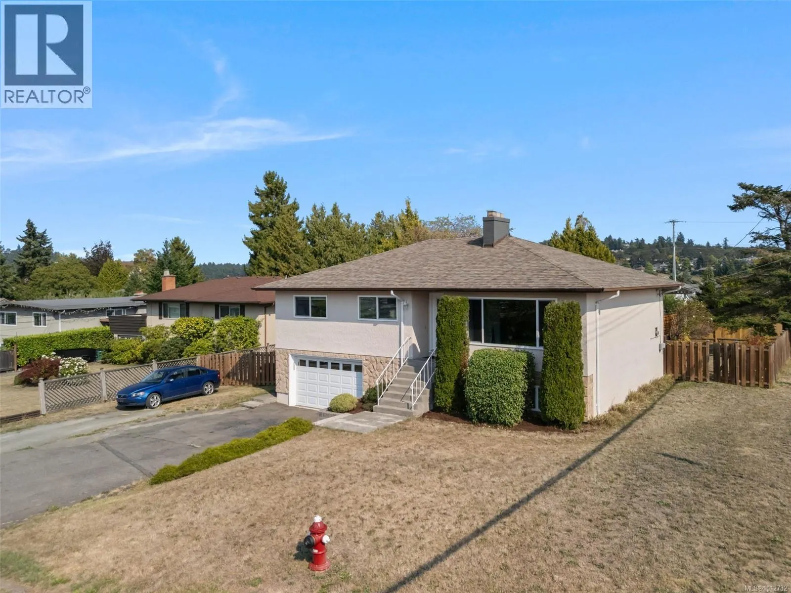 4309 Savoy Pl