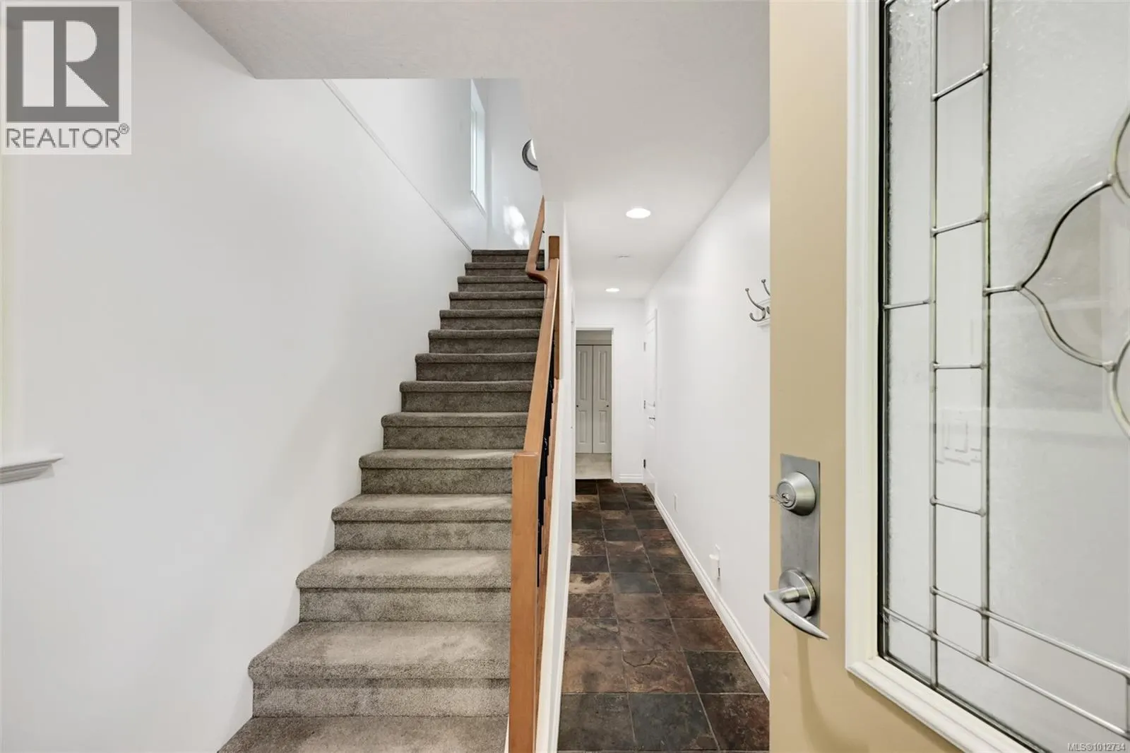 2 1405 Mallek Cres