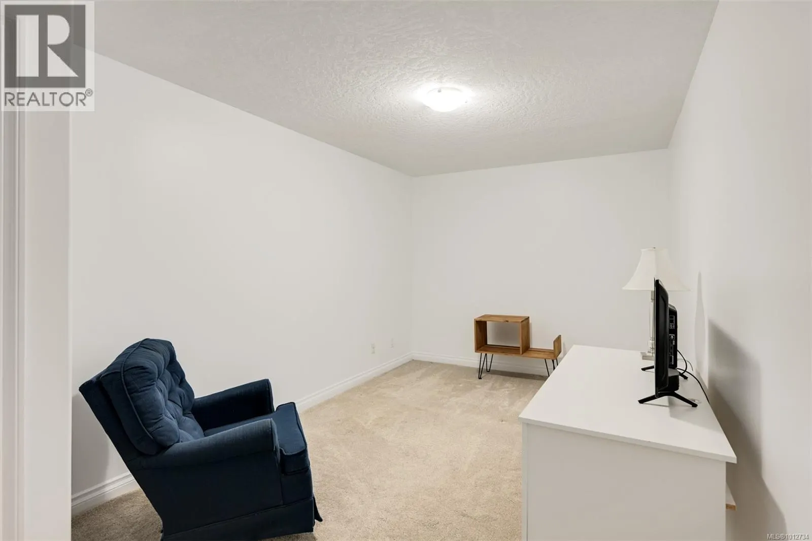 2 1405 Mallek Cres