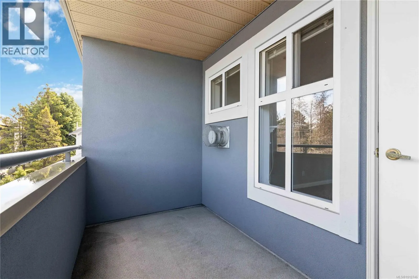 406 1580 Christmas Ave