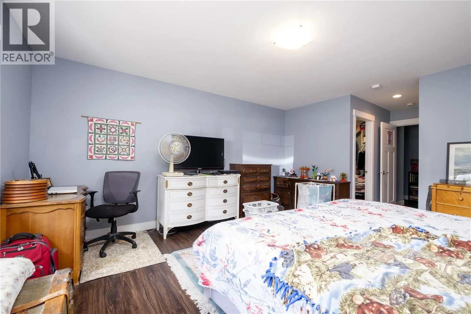 B 2709 Bickle St