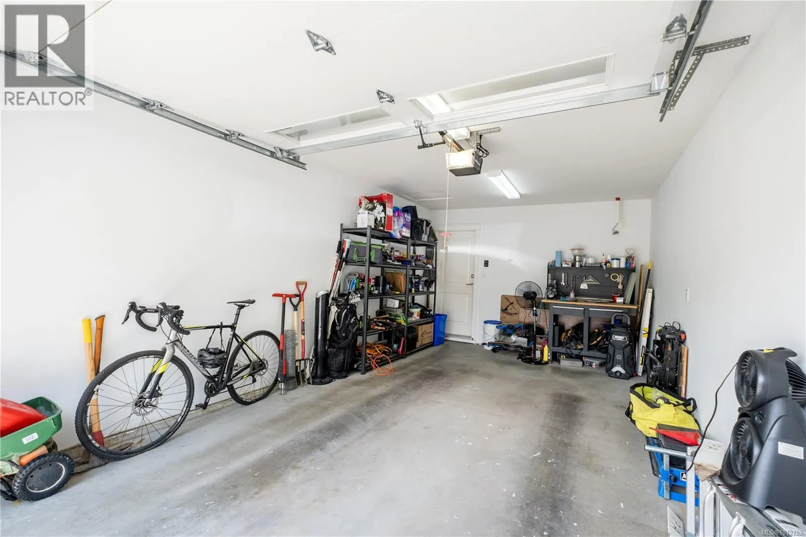 B 2709 Bickle St