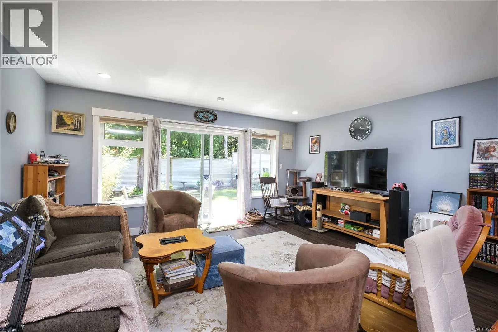B 2709 Bickle St