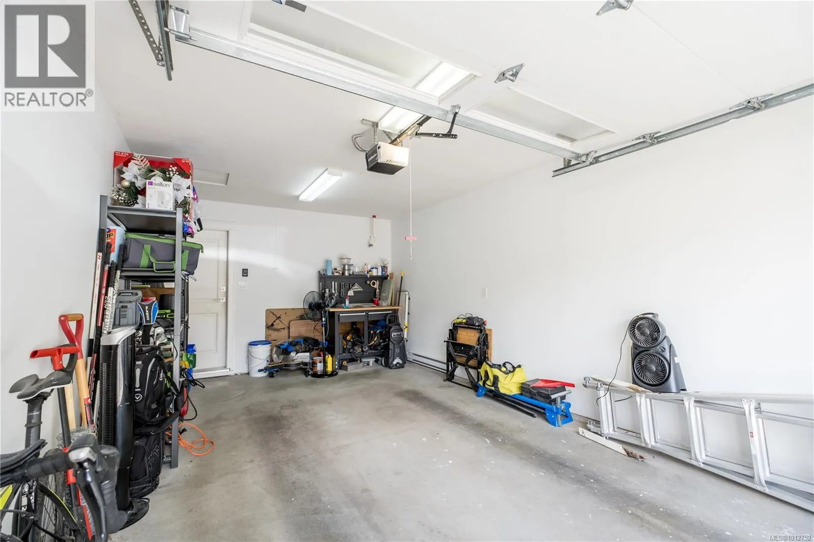 B 2709 Bickle St