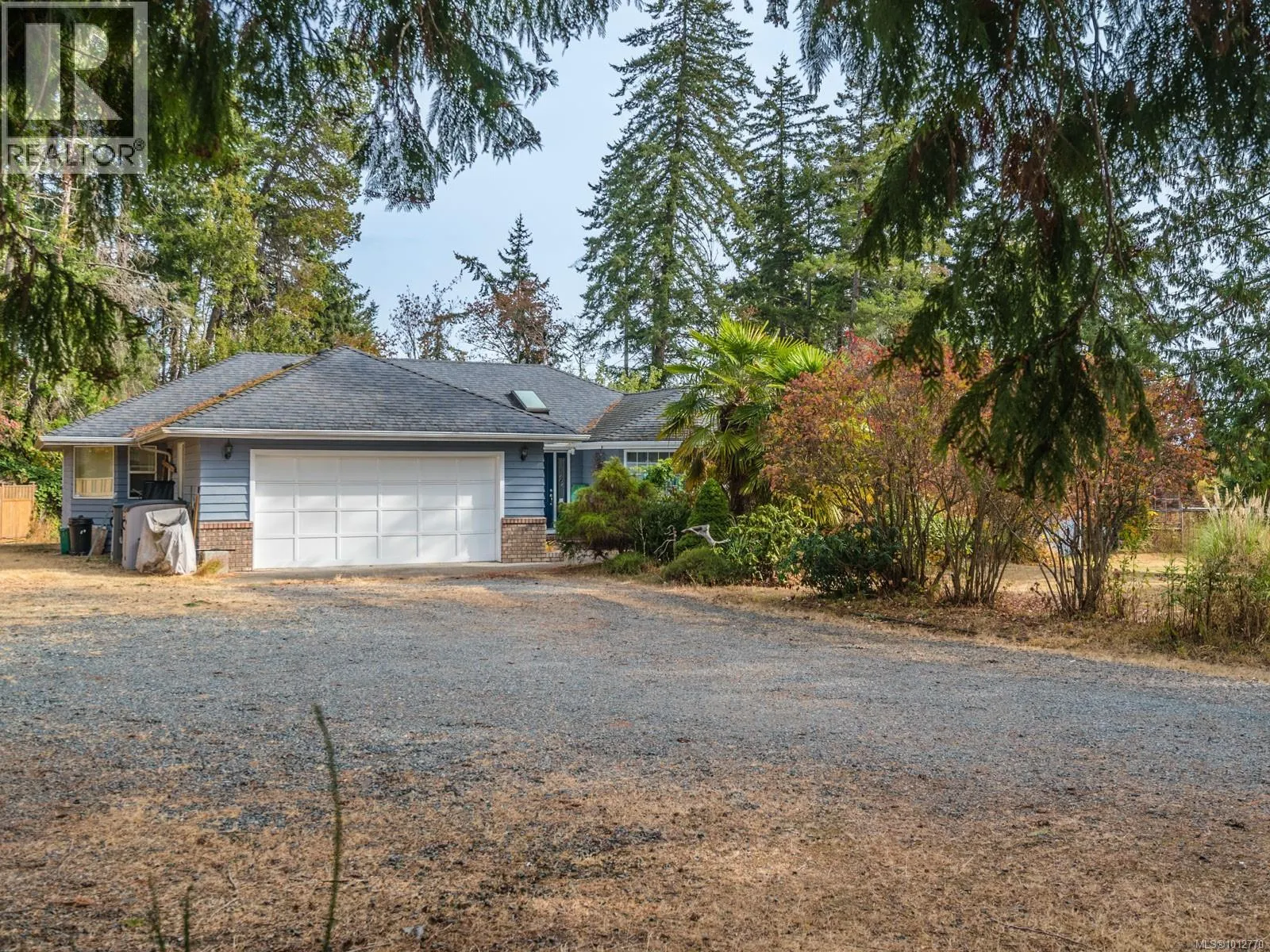 563 Island Hwy W