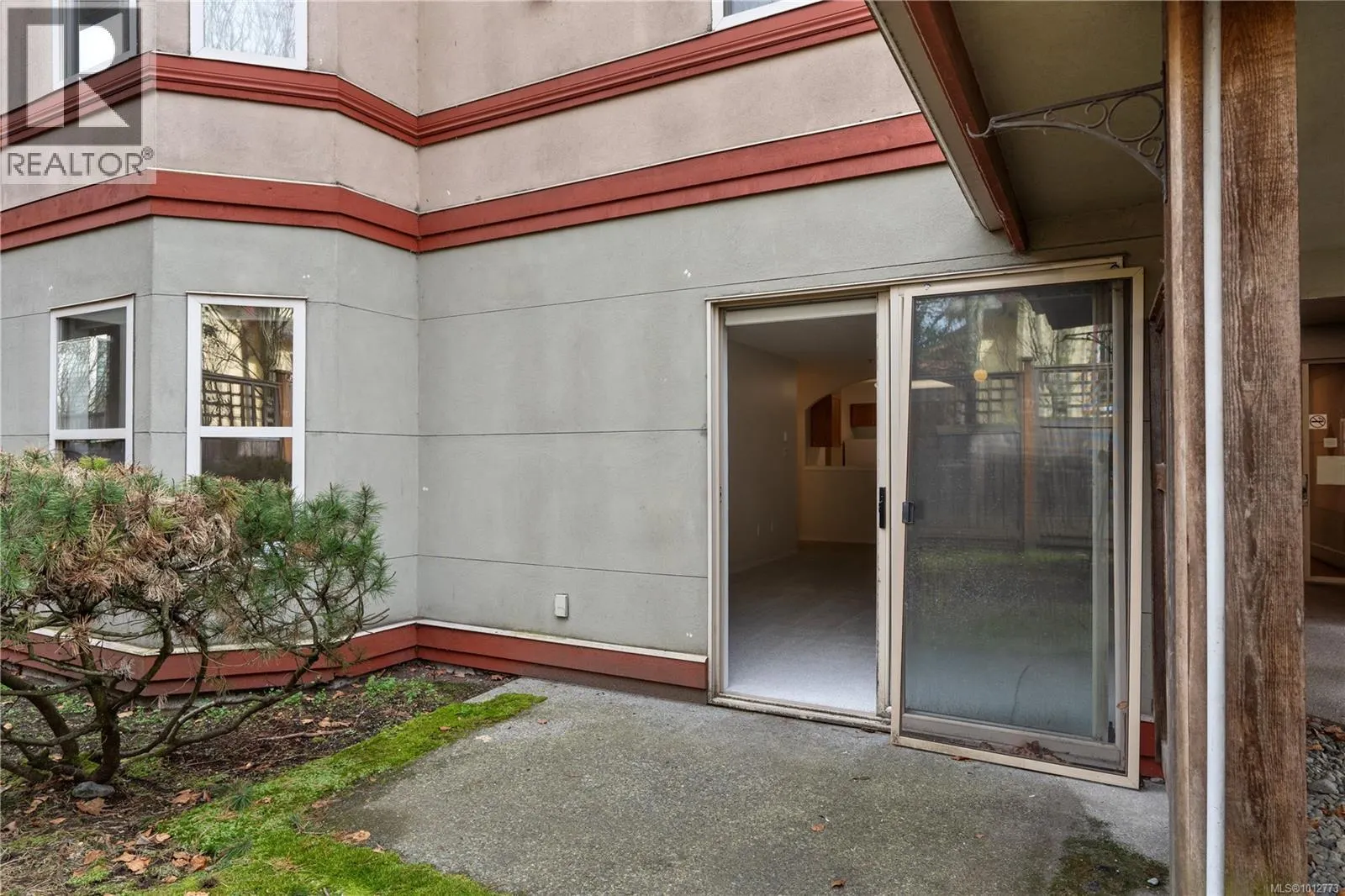 110 330 Brae Rd