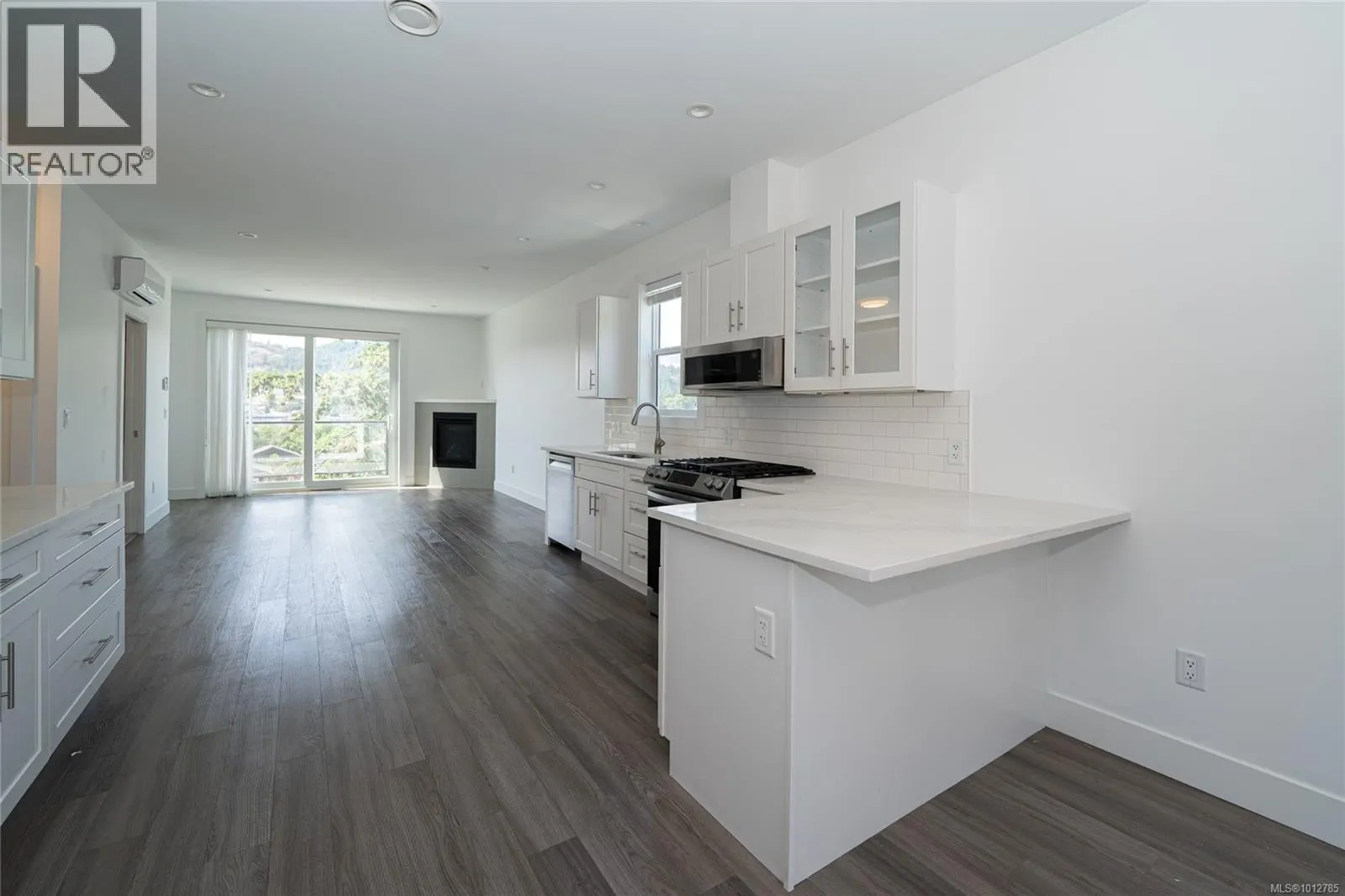 900 Turnstone Ridge