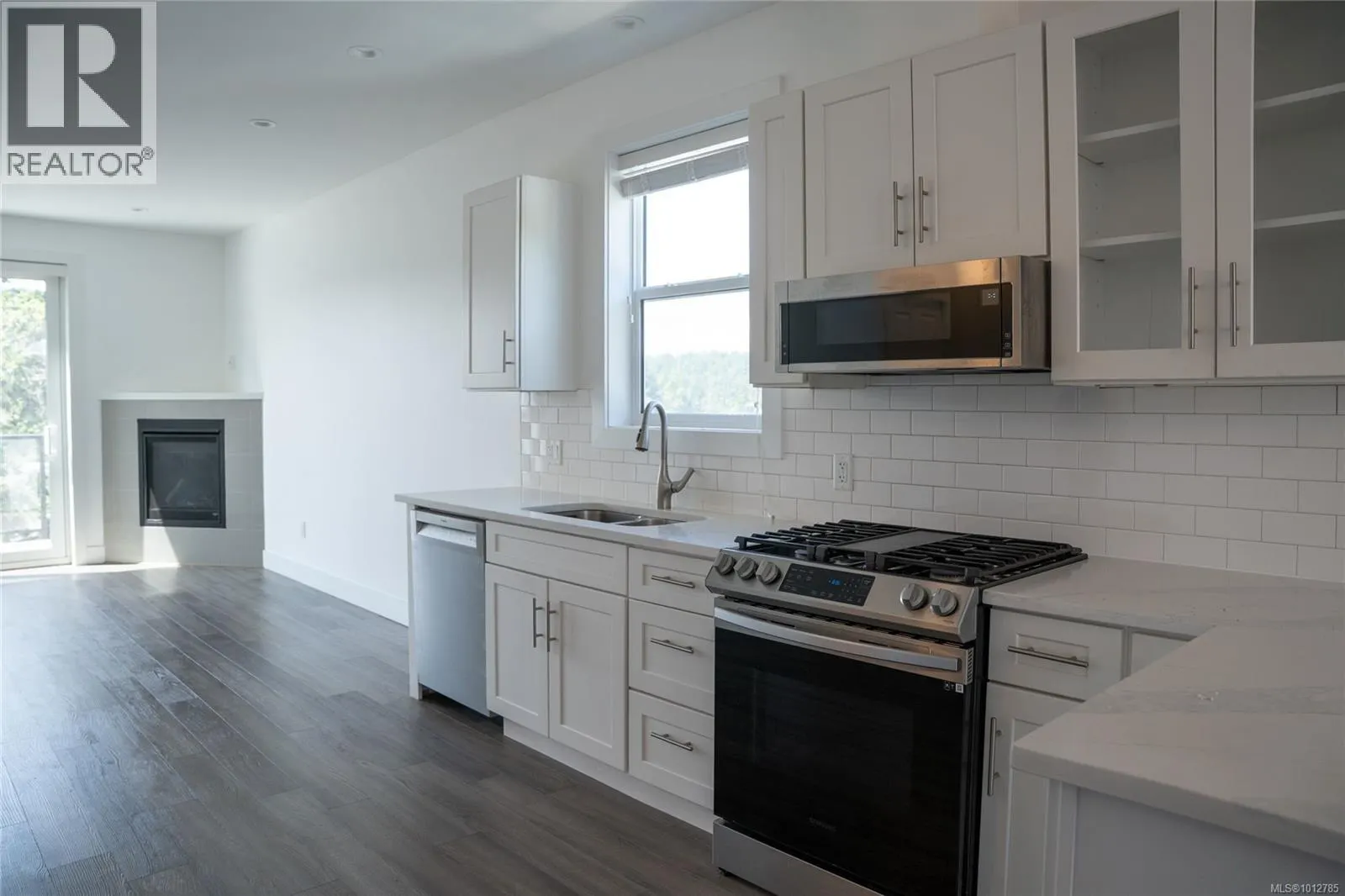 900 Turnstone Ridge