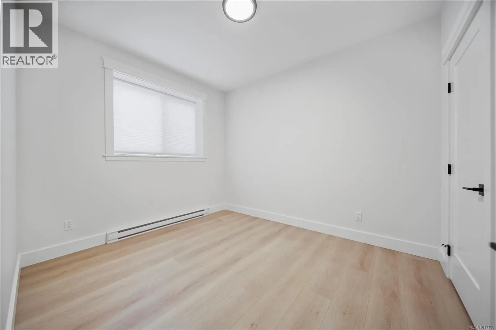 3204 Fernwood Lane