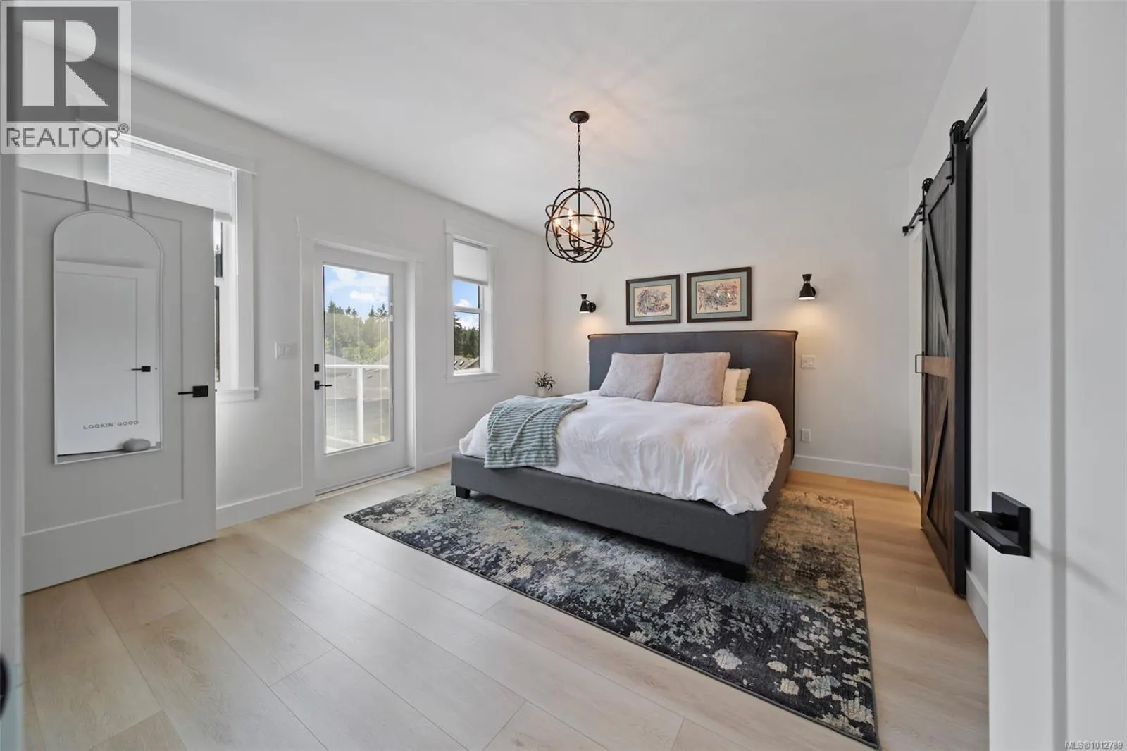 3204 Fernwood Lane
