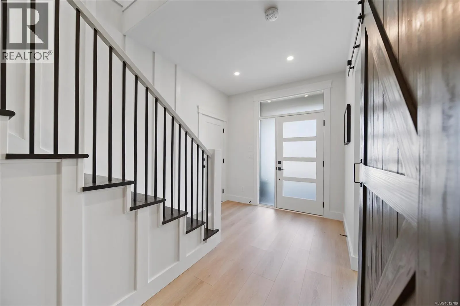 3204 Fernwood Lane