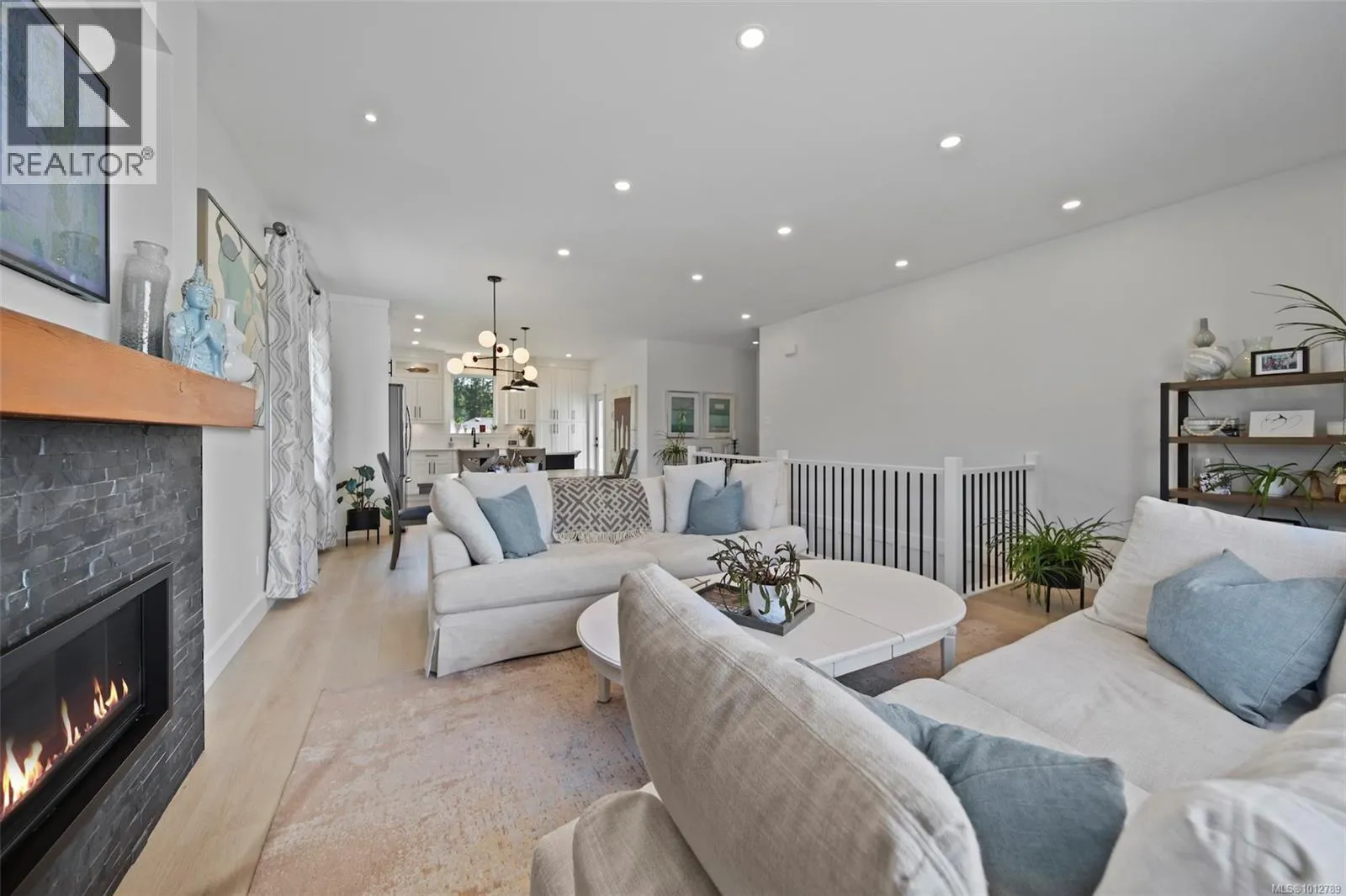 3204 Fernwood Lane